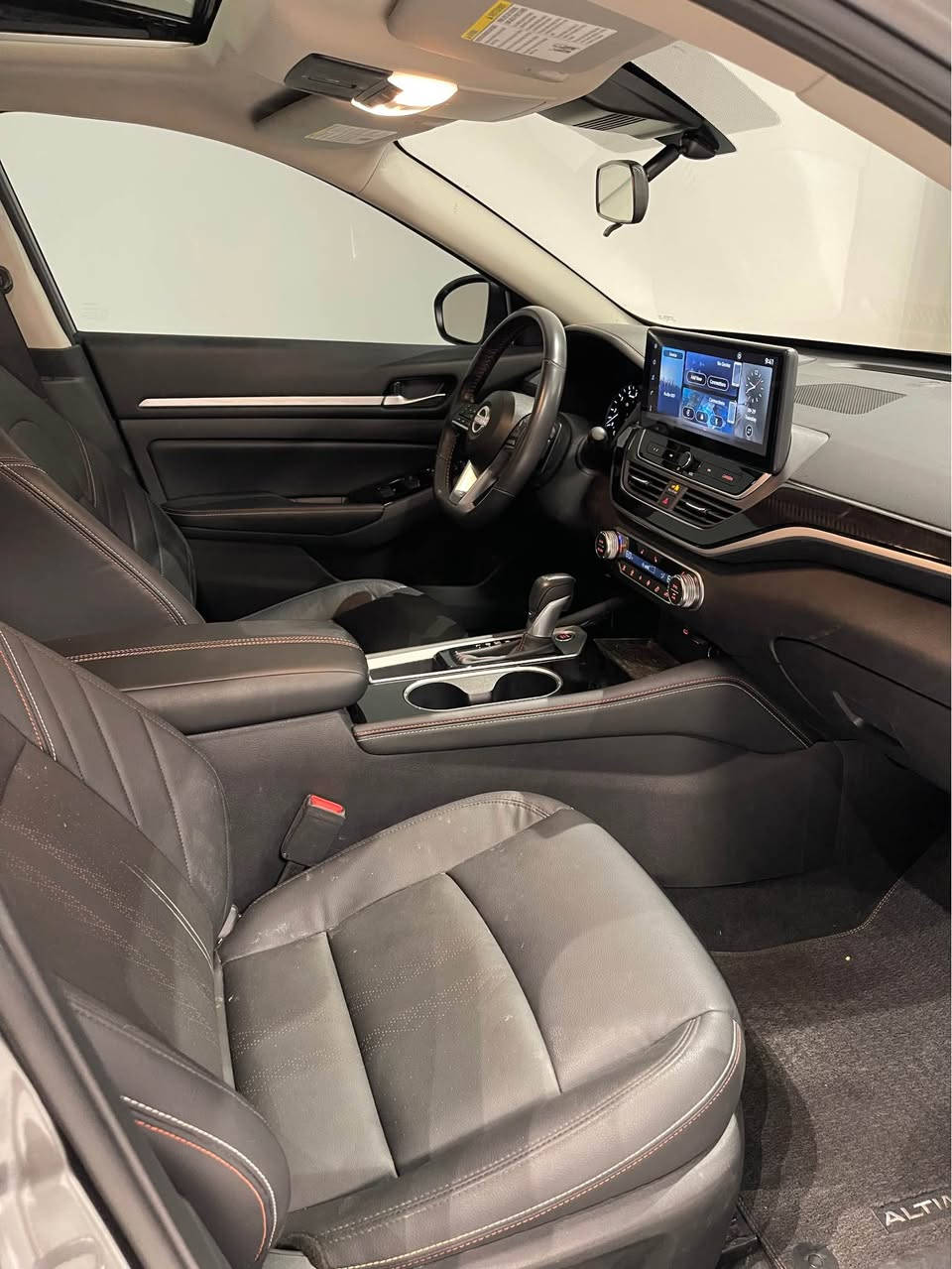 Nissan Altima 2025 SR plus
بۆنیت و جاملخ بۆیاخە بێ ناوگرتن - زۆر زۆر تازەیە
ئێرباگی سوکان و شان سستم کراوەتەوە 
٤٤ هەزار مایل ڕۆشتووە - رەقەم کاتیە سێمانگی لەگەڵە 
گێر و مەکینە و کارەبایی هەر هەمووی بەشەرت - 
شوێن سلێمانی - کۆمپانیای ڕۆژماک - 
1N4BL4CV7SN317381        — رقم شانسی 

***********
***********

نیسان التیما مودیل ٢٠٢٥ مواصفات اس ار بلاس 
بونیت جاملخ صبوخ بدون دواخل - جدید جدید
ارباکات ستیرن و تکمە طاک سستم بلادی 
ماشیە ٤٤ الف میل - سیارە رقم کاتیە (فحص موؤقط)
کیر مکینە کهربائی بشرط — مکان سلیمانیە - شرکە روجماک

1N4BL4CV7SN317381         رقم شانصی 

***********
*********** السليمانية, العراق
