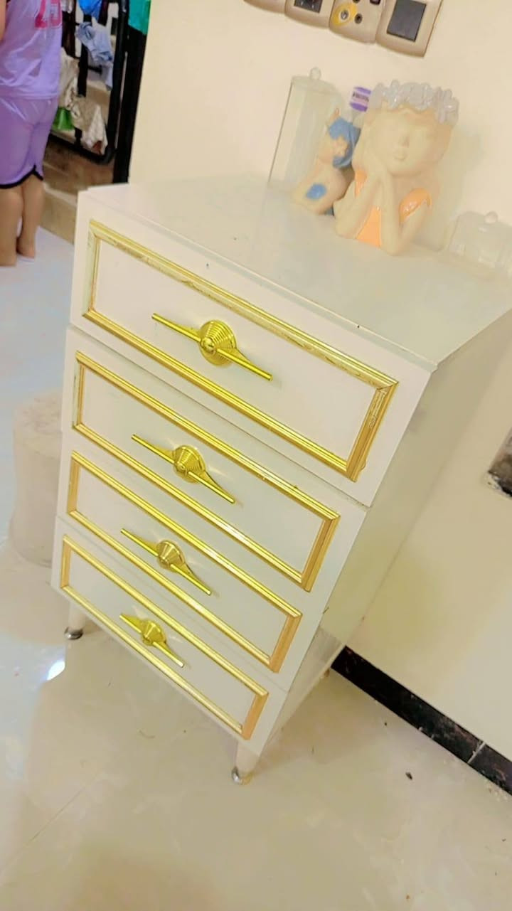 السلام عليكم أغراض بيش اخو الجديد كلمن وسعره ***********
