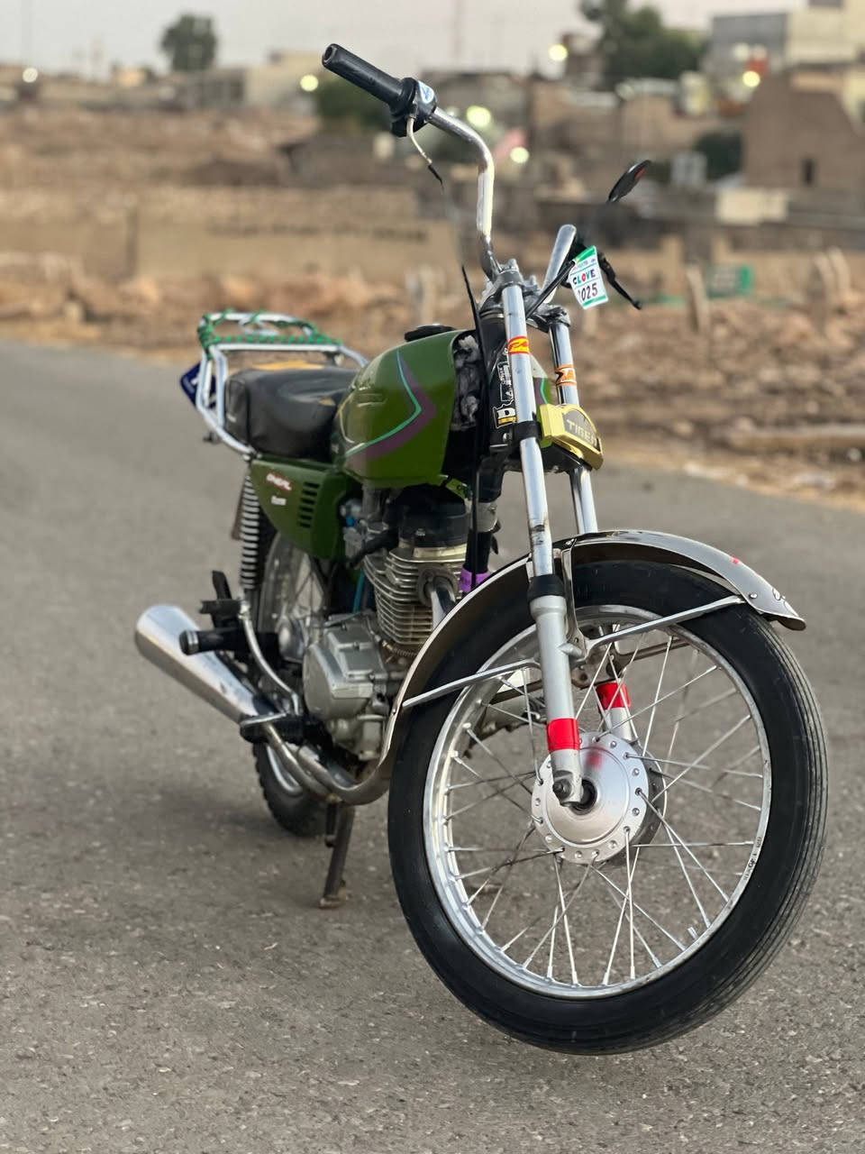 السلام عليكم ورحمة الله 👋🏍
ماطور تايكر (2020) 
مكينه خرسه هندر واحد بأي وكت 
ضفيره كامله وايرمنيه كاملة
جوزه تشغيل 
تايرات و وياله جدد 
شرط معدل فول 👌
ماطور ما تصرف عليه ربع 
السعر (375)وبي مجال للطيبين 🩷
الرقم 📞(***********) شراي خابر وتدلل
