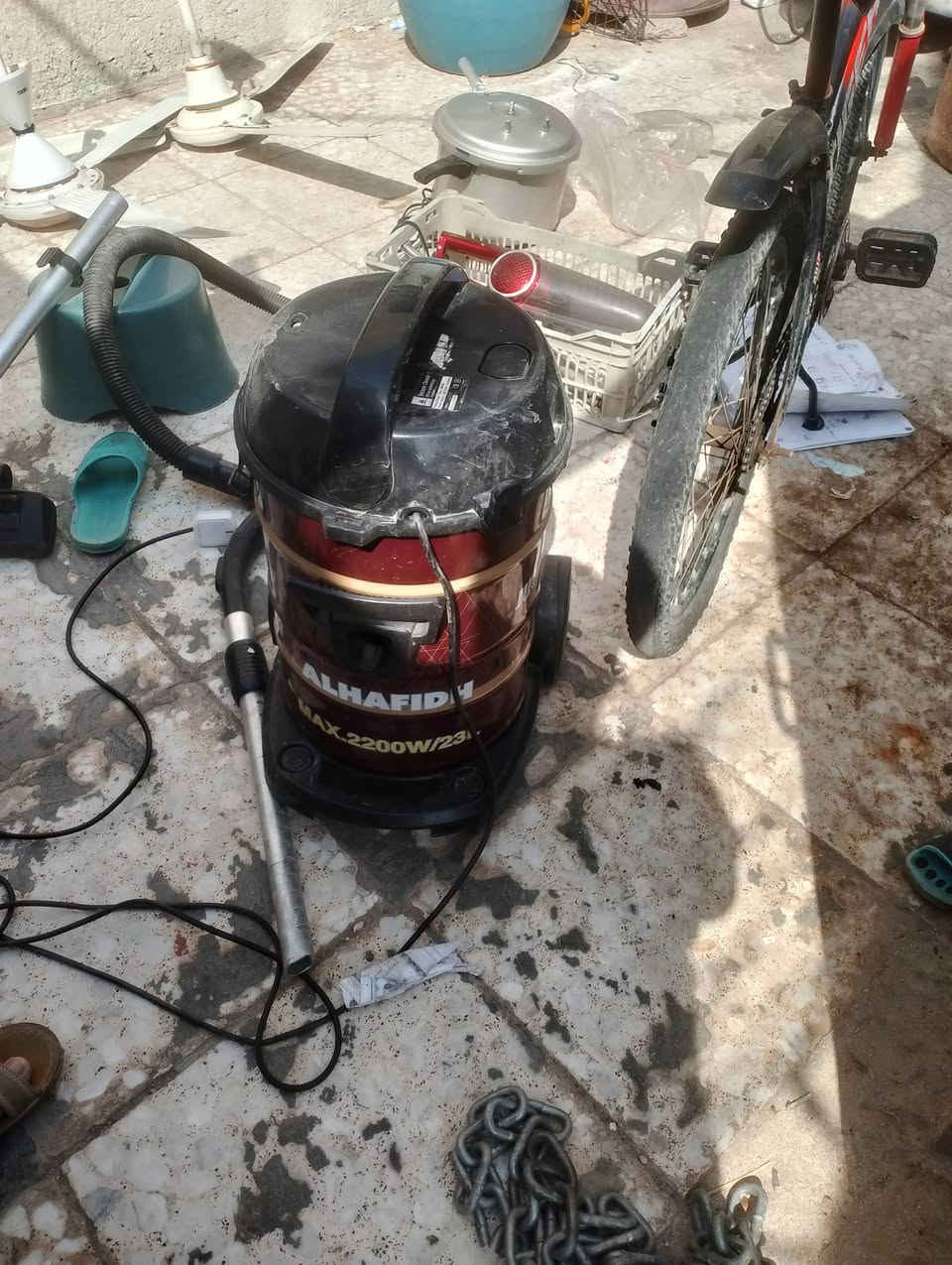 المراوح3 الوحده  على 20 الف
مكنسه كهربائية 35الف
گيزر شرط الشغل 35 الف
بايسكل 45الف
گدر ضغط 15 الف
مكنسه يدويه 15الف
***********

