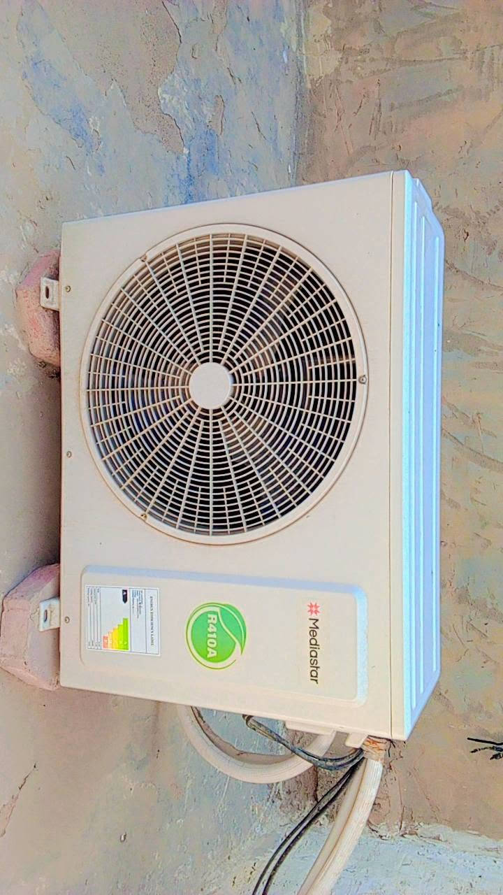 سبلت للبيع طنين تبريد ضعيف العنوان حي جهاد زويرجات سعر 250قفل رقم ***********

