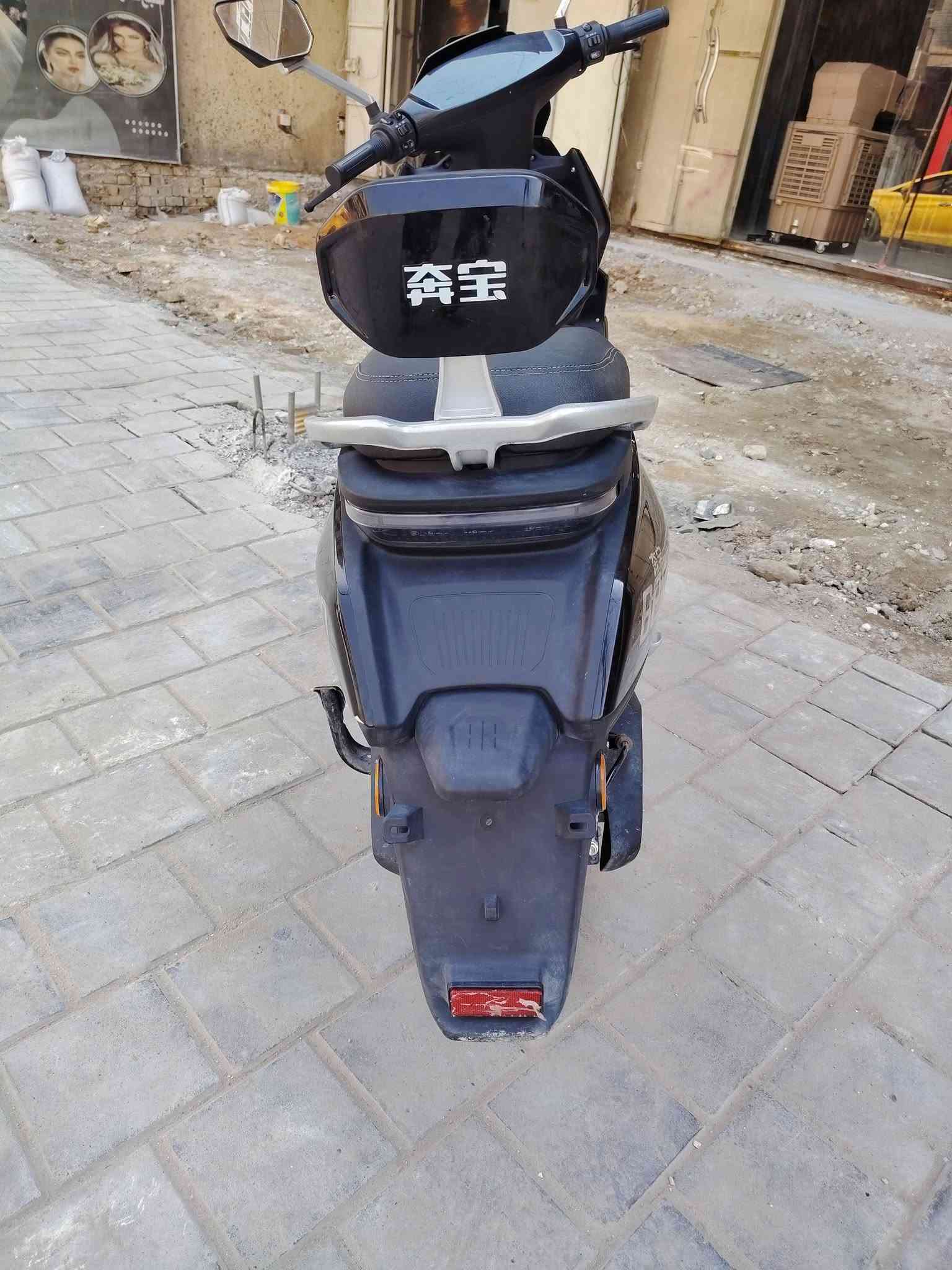 دراجه استيراد موأيد طياره بطاريات ليثيوم سرعه ٨٥ السعر مليون و٣٠٠ وبيه مجال تقطع مسافه ٨٥ كيلو السكن بغداد ***********
