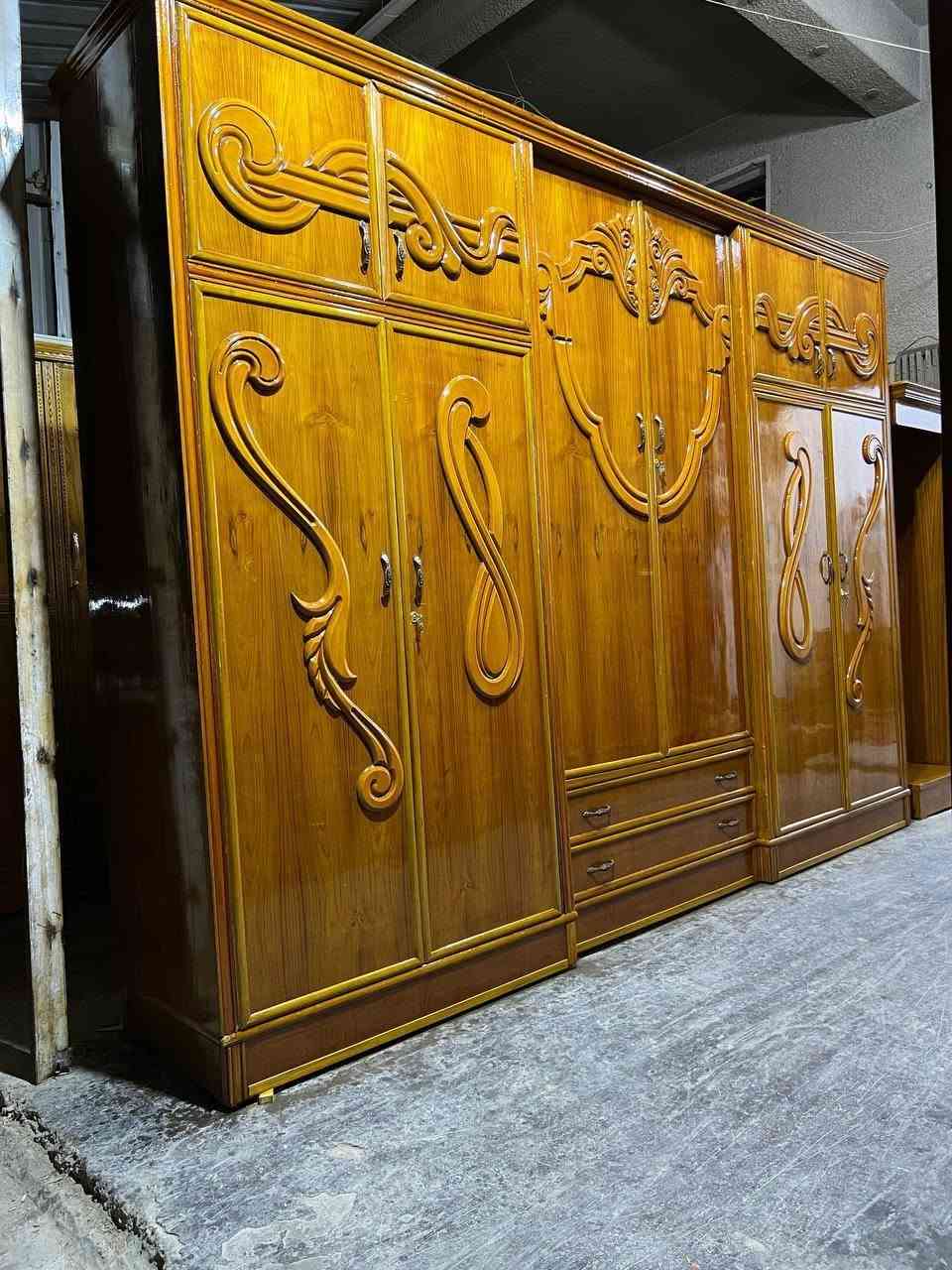 معرض حبوش لنجاره والاثاث 

جهزت غرفه مستخدمه من الغرف جدا ثقيلة 
شغل حطاطه 

غرفه دزاين كلاسك شغل عراقي صاج طبيعي ١٠٠٪
نظافه جدا عاليه ومتانه 

مكان بغداد 
الامين الثانيه 
للحجز والاستفسار    ☎*********** ☎
