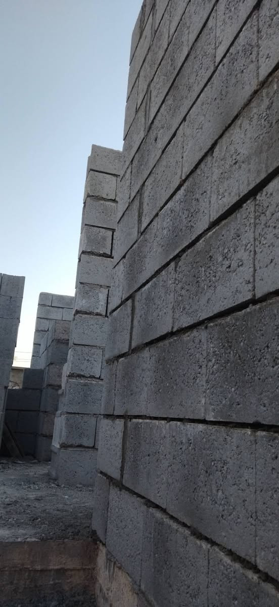 السلام عليكم ورحمه الله وبركاته اسطة بناء شغل هندسي متفرغ حاليا ***********
