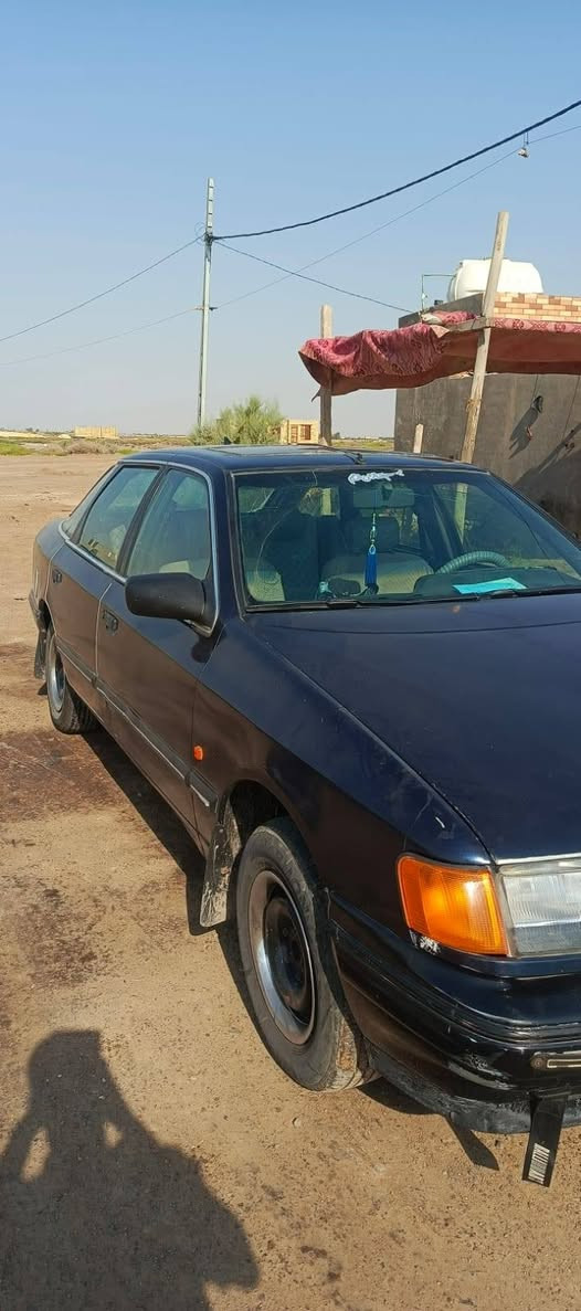 السلام عليكم سياره فورد الاماني ١٩٩١ رقم واسط محور كير ومكينه ونجي اربعه سرندر كربلائي جاهزه تخم تاير باتري صدر جديد ٩٠/١٠٠@
  سعرها ٣٠ ورقه وبيه مجال 😬***********
