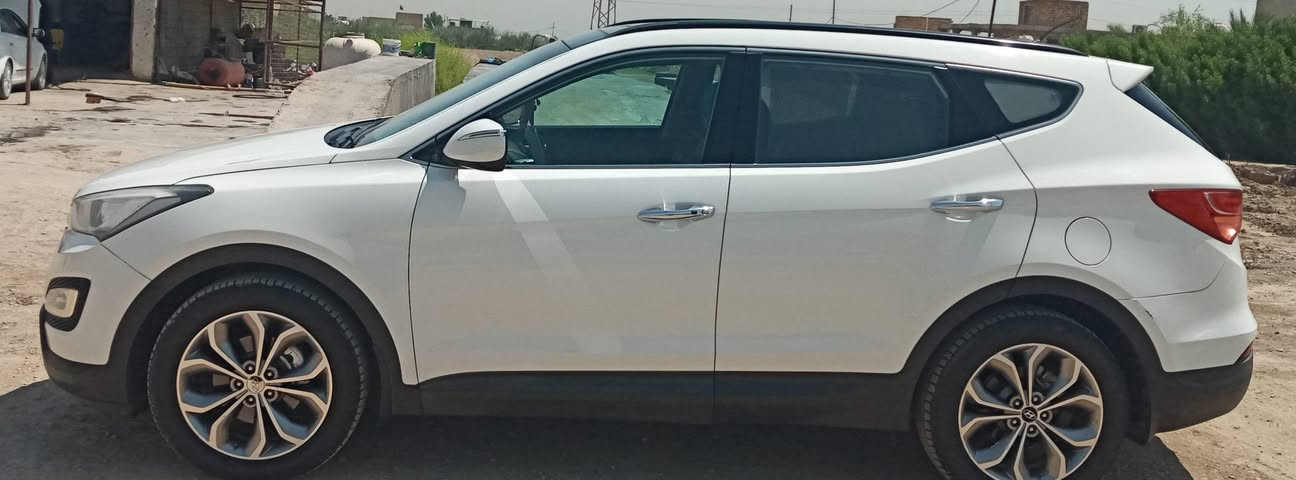 سنتافيا ٢٠١٤ خليجيه كفاله عامه   السياره مكينه 6 سلندر 3.3L فول مواصفات  سبعة  راكب,ويل حجم 19,,,حساسات خلفيه,كامره خلفيه ,بصمه تشغيل+بصمه ابواب, كشافات ضباب تحكمات ستيرن, ثلاث قطع تبريد + تبريد منفصل,تبريد كشنين كهربائي اشاير+ ترحيب بالمري,برد السياره الخلفيه بلاديات. لايتات تصعد تنزل, نضام Eco ,مانع تزحلق, نزول منحدرات, رقم بابل باسمي , سياره عليها ادامه كامله من تخم تاير  باتري  والسياره نظيفه   للاستفسار أكثر اتصال ع ***********

