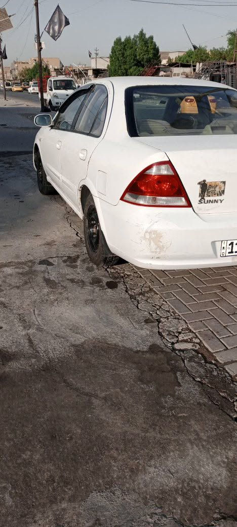 السلام عليكم سياره سني للبيع موديل 2008 سنويه بسمي جديده هزه جديده محرك وكير وتخم تاير البياع للاتصال *********** السعر 72
