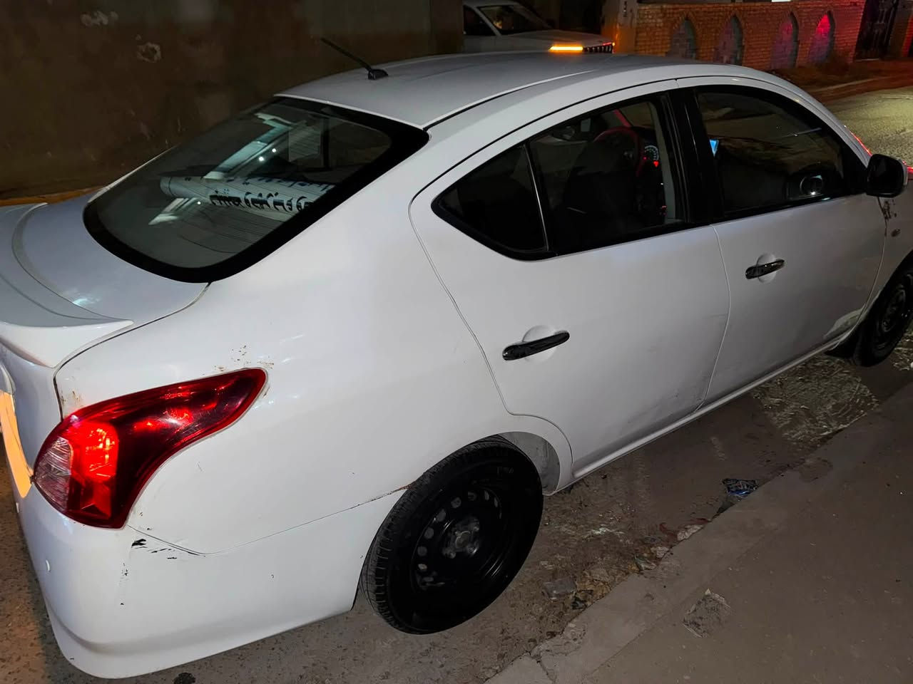 السلام عليكم نيسان سني 2019 ماشيه 89 الف للبيع عليه غرامات 800 الف تفاصيله مذكوره بالفديو ايرباكات سليميه اي ظربه داخليه مابيه الكشر بالفديو واضح عنوانه السيديه *********** السعر صافي مالي غرض بكلشي لا غرامات ولا غيرها ب 75 ورقه قفل قفل مابيه اي مجال تعجبك على راسي متعجبك هم على راسي
