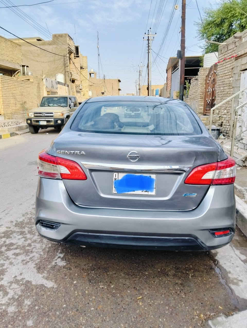السلام عليكم
نيسان سنتره 2018 وارد امريكي للبيع مكفوله من كير ومحرك وحداديه وباتري جديد وتخم تاير جديد وويل كب كروم تبريد وتحكمات ستيرن مثبت سرعة ايكو مانع انزلاق وسبورت فقط الرادار مشكل 
السعر 90ورقه وبيه مجال بسيط رقمي *********** 
سيارة رقم بغداد 
اذا مراوس بكيا بنكوو نتراهم على الفرق
