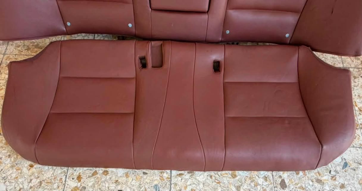 السلام عليكم اخوان للبيع 
مقاعد امامية وخلفية + بطاين + فرس وسطي F10   لون قرميدي / السعر  350 $ 
  اتصال فقط 
***********
