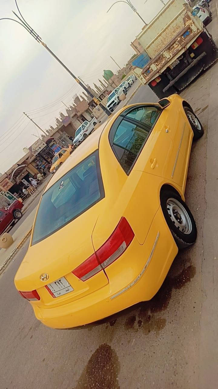 سوناتا 2009 تكسي المطار
السياره بيها تبديل حوض خارج العراق 
مكينه 2400  خليجي بيها بخار .
كير . تبريد . حداديه .جاهزات .
رقم السيارة  نجف .
السعر 65$ وبيها مجال بسيط .
مكاني الرميثه . 
خاص ما اجاوب .
***********
