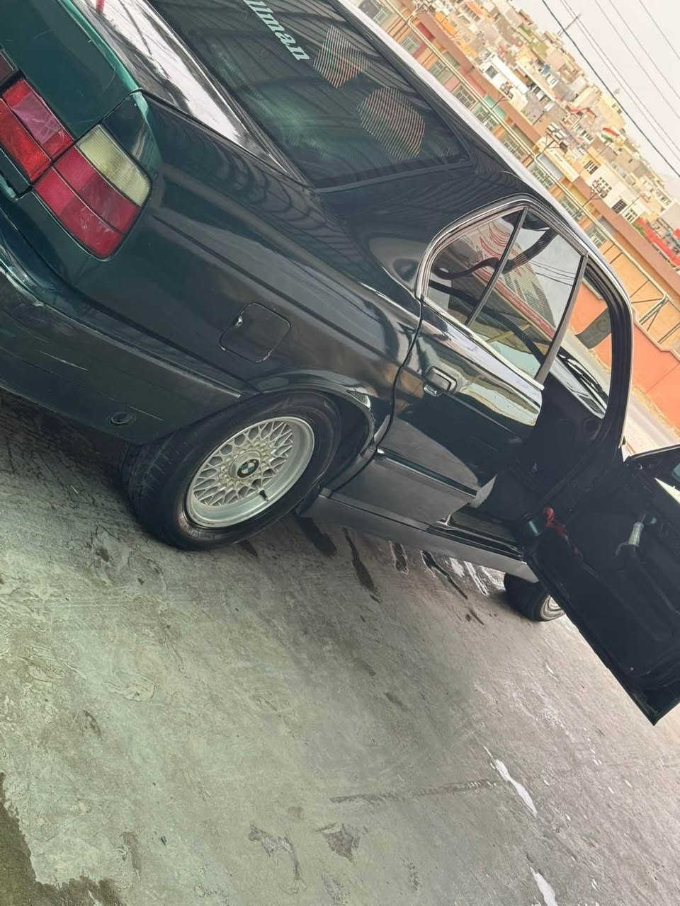 Bmw 1994  520 گێڕعادی  بێدەعم بێلێ دران تەبرید ساردوو گەرم گێڕوو مەکینەبەشەرت ڕەنگی سەوزی تێر ماشەڵا زۆرجوان ماوەتەوە سەنەوی جنوب گیر مەکینە ئەکسل تەبرید کارەبایی هەموو گیانی بەشەرت 
***********
نرخی ٢٨ گەلاو مەجال شوین سلیمانی السليمانية, العراق
