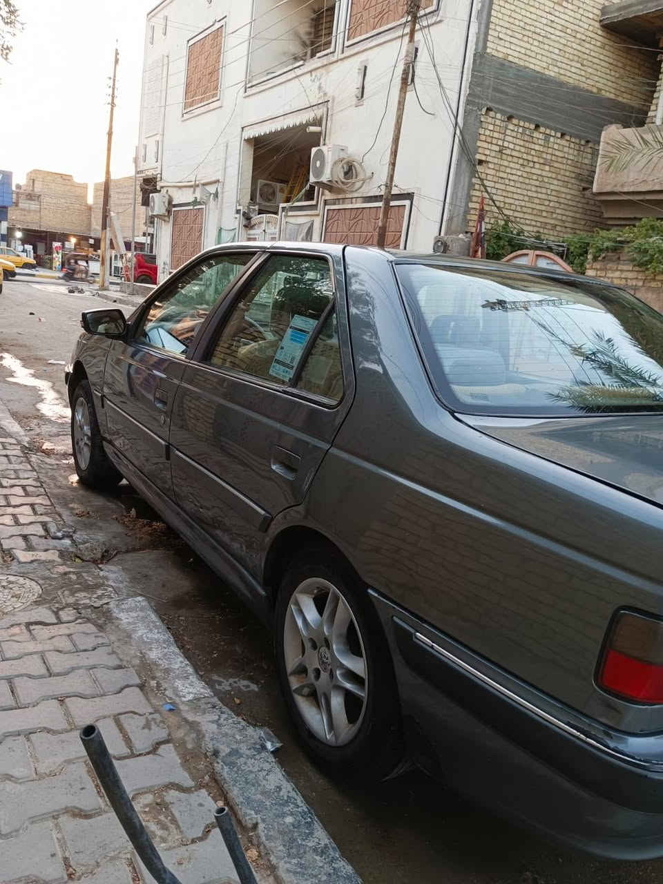 السلام عليكم بيجو بارس للبيع 23 حره باسمي اتصل *********** أو خاص
