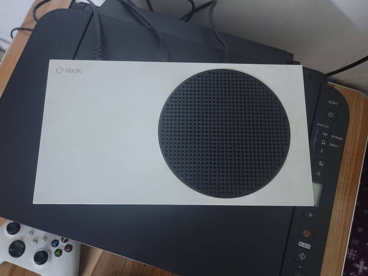 السلام عليكم 
Xbox series s 512gb
مع كل ملحقاتة وغراضة للبيع السعر 425 قفل
للتواصل ***********
مكاني بغداد
