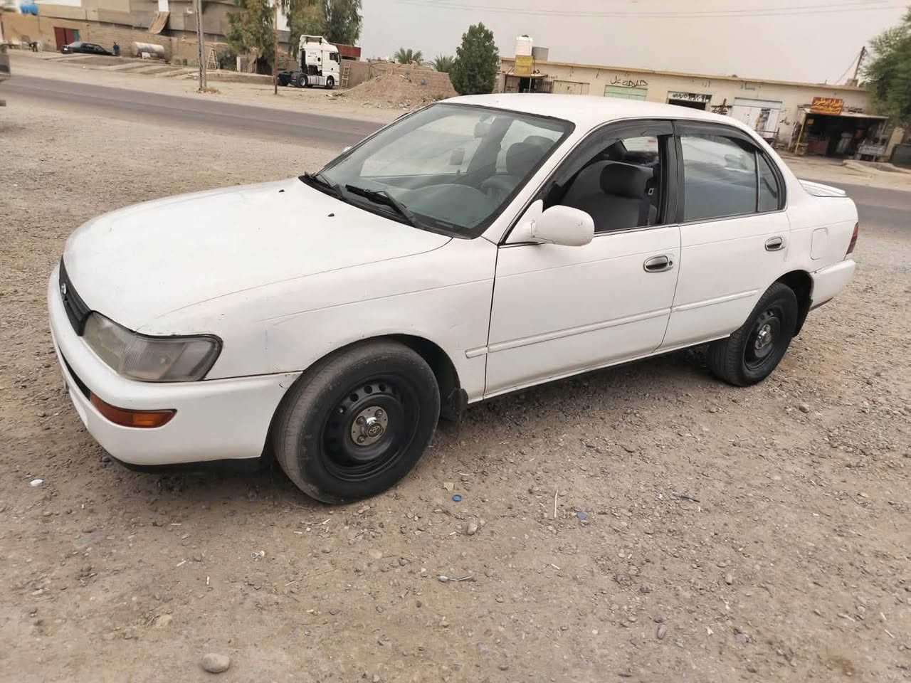 كورلا للبيع موديل 1993 سنويه جديده تصدر جديد مكينه وكير جدد تخم تاير جديد مابيها نقص برقي السعر 48 وبيها مجال الستفسار رقم الهاتف ‭***********‬
