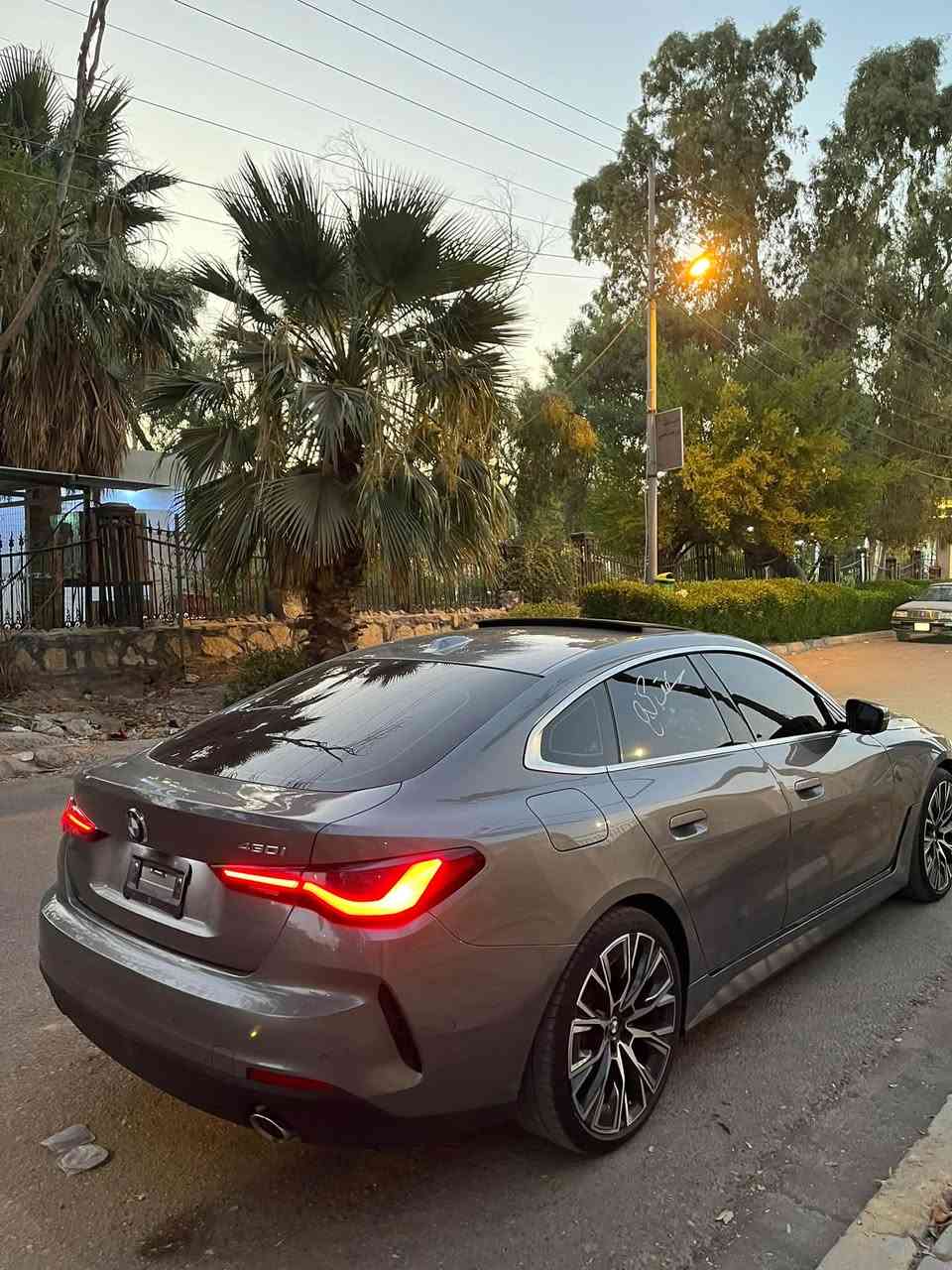2024 BMW 4 SERIES, 430I GRAN COUPE
4 تون تيربو  2.0L
حادثة فقط باب مبدل بلادي بدون صبخ بارد بسيط بجاملغ امامي  وباب خلفي على كد اصبعين بارد
بصرة شهداء وكاله عامه بئسم مشتري                                      ماشية 27mi فول مواصفات اعلى فئه BWM i4.                                                مكان سياره البصرة تواصل***********
