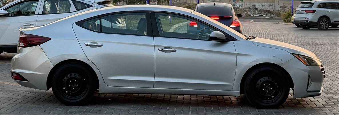 السلام عليكم
النترة ٢٠١٩ أمريكي نص فول جاهزه مابيه نقص
حادثه بابين جهت السايق وبيه جاملغ امامي وجاملغ خلفي جهة السايق صبغ 
سعر ١١٣$ بيه مجال بسيط
مكاني بغداد حي الجهاد  
كير اي تي بلادي المرغوب 
رادار امامي خلفي
رادار جانبي
تحديد مسار
شاشه اعطال
كامره دواره
رقم الهاتف *********** بي وتساب
