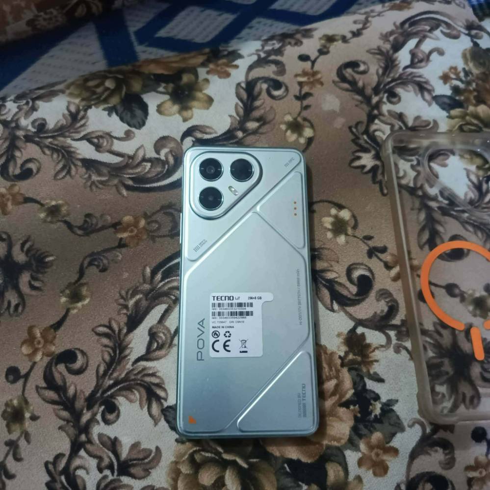 تكنو بوفو ٧ • ٥G • ضربات بالظهر