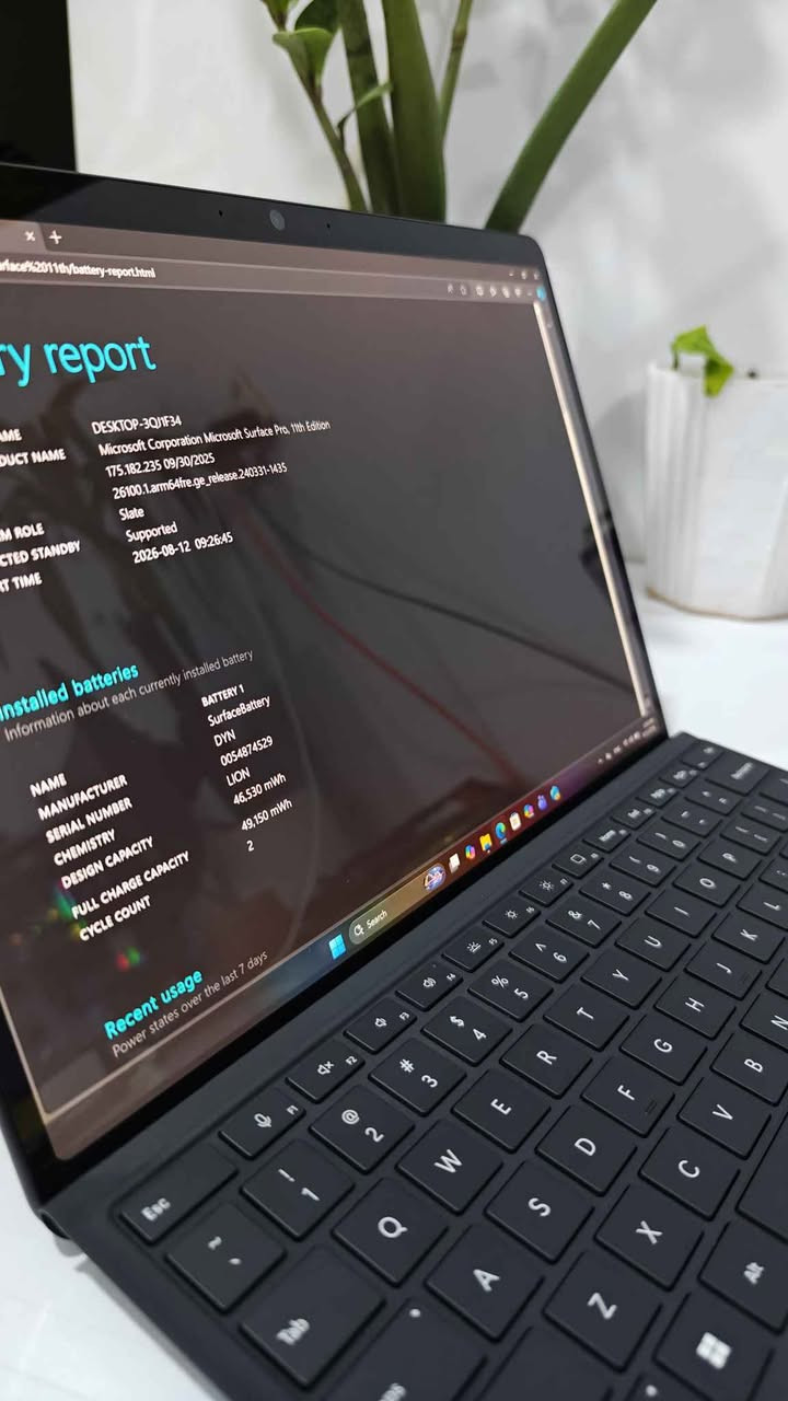 🌟 للبيع: أحدث جيل من سيرفس برو - Microsoft Surface Pro 11 (Copilot+ PC)

*اللون الاسود 
* المعالج: Qualcomm Snapdragon X Plus بـ 10 أنوية، مع وحدة NPU للذكاء الاصطناعي (أداء فائق وسرعة استجابة).
* الذاكرة (RAM): سعة 16GB LPDDR5x لأداء سلس في تعدد المهام.
* التخزين: 512GB SSD (فائق السرعة وقابل للإزالة/ال
تطوير).
* الشاشة: شاشة لمس PixelSense Flow مقاس 13 بوصة، دقة 2.8K (2880x1920)، بمعدل تحديث 120Hz لتجربة بصرية فائقة السلاسة.
* البطارية: عمر بطارية استثنائي يصل إلى 14-15 ساعة من الاستخدام المتواصل.
* الكاميرا: كاميرا أمامية بدقة 1440p (Quad HD) وكاميرا خلفية 10MP تدعم تصوير 4K.
* الاتصال: يدعم أحدث تقنيات Wi-Fi 7 ومنفذي USB-C (USB4).
* نظام التشغيل: Windows 11 Pro الأصلي.
* خاصية Face-ID 
* الحالة : نظيف جدا بدون بوكس
* البطارية 🔋: مشحون 2 مرات

السعر : 
1- الجهاز فقط 1،400،000
2- مع كيبورد اصلي 1،560،000
3- مع كيبورد و قلم اصليات 1،625،000

* ضمان اسبوعين

للتواصل والاستفسار: ***********

https://t.me/epic_store2
------------------------------
ملاحظة للمشتري: الجهاز مثالي للمهندسين، المبرمجين، والطلاب، خاصة مع سهولة فكه وتطوير قرص التخزين فيه. بغداد, العراق
