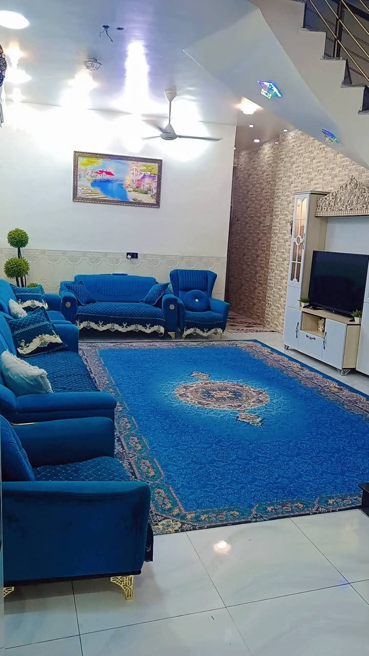 🏡 بيت للبيع في حي الحوراء
📍 موقع مميز قريب من شارع الكفاح الرئيسي وعلى الساحة.

🔹 المساحة: 100 متر
🔹 البناء: طابقان
🔹 يتكون من:

استقبال

هول كبير

مطبخ

غرفتا نوم

🚗 عرض الشارع: 10 أمتار

💰 مطلوب إسكان: 15 مليون دينار
💵 القسط الشهري: 275 ألف دينار

للاستفسار والمعاينة، يرجى التواصل على الخاص أو الاتصال.📳  ***********
