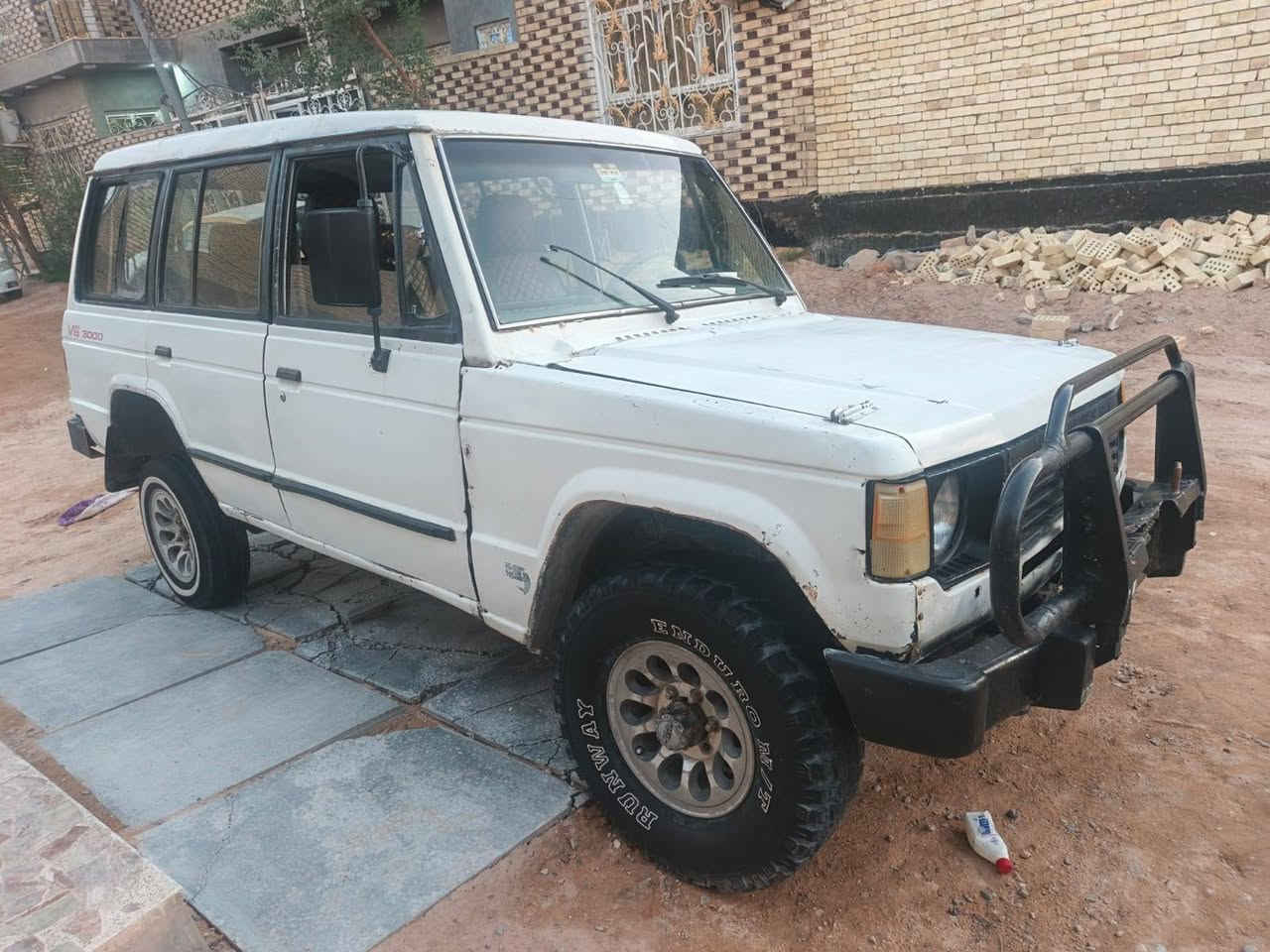سلام عليكم باجيرو ياباني اصل مكينه وكير اصل بانزين مكفوله الضربه كهربائيات كله شغاله حداديه جديده تخم تاير سياره جهازه المكان نجف السعر 20 وبيها مجال سياره عائليه ***********
