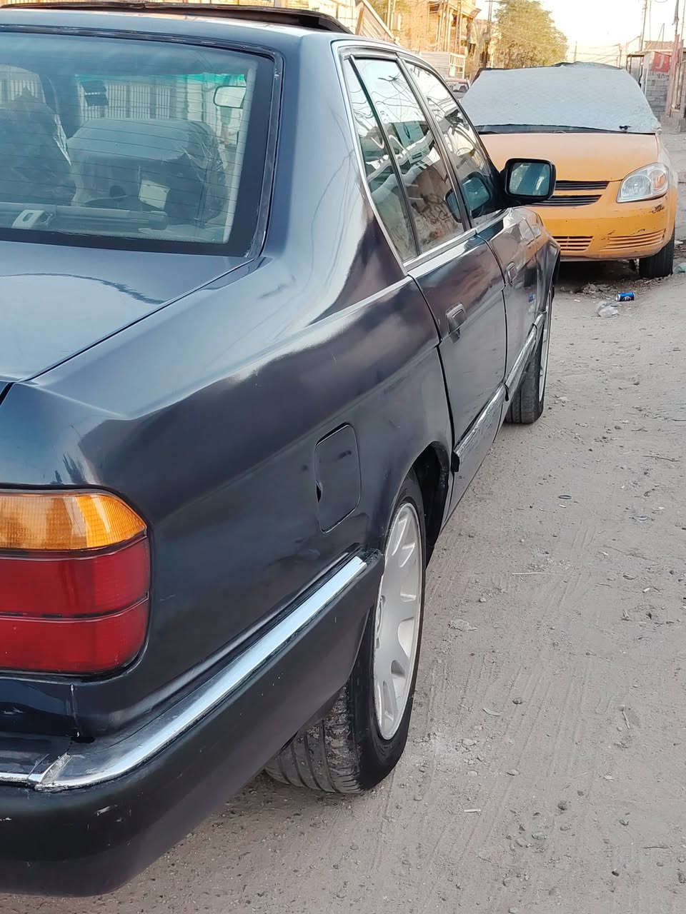 سلام عليكم سياره بيم 735موديل 1990سياره مكينه كير كهربائيات صدر امامي خلفي كله جديد سنتر لوك فتحة شغاله سنويه جديدة رقم انكليزي جديد هزة جديده بسمي تحويل ثاني يوم نقصه راديتر مال تبريد فقط سعره 35 وبيه مجال مكاني الدورة ابو دشير للاستفسار ***********
