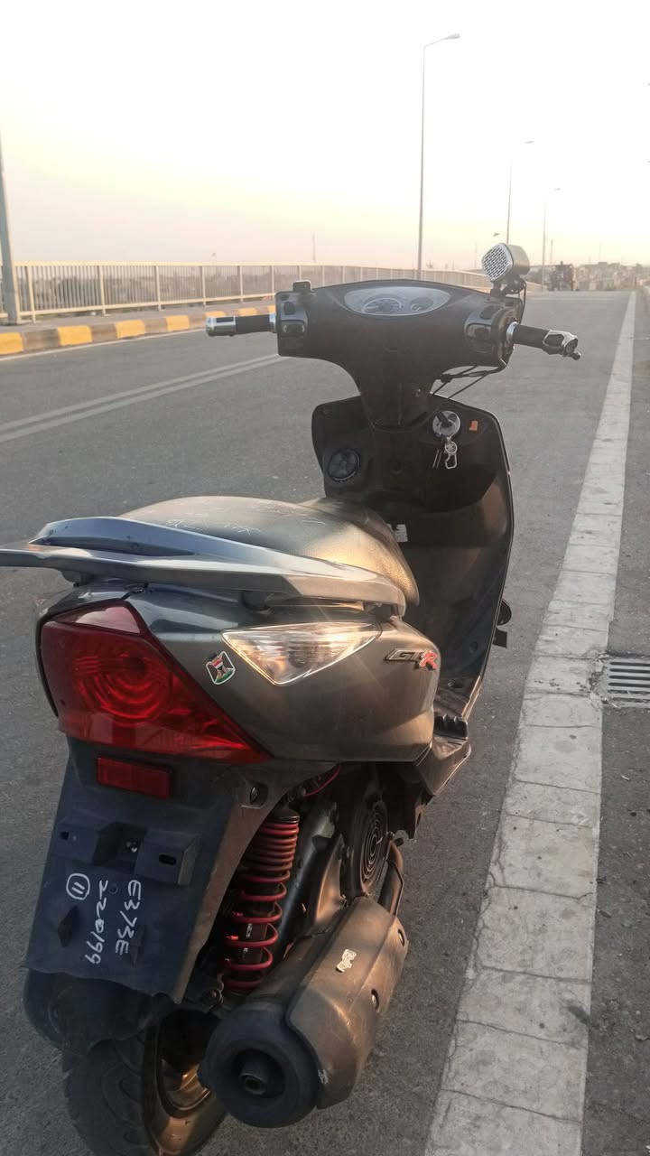 سلام عايكم ورحمة الله وبركاته
دراجه GTR للبيع استعمال شهرين فقط مكينه ما مفتوحه الدراجه كفاله الدراجه انضف من الي ب الصور السعر 950 وبيها مجال رقمي الواتساب والاتصال ***********

