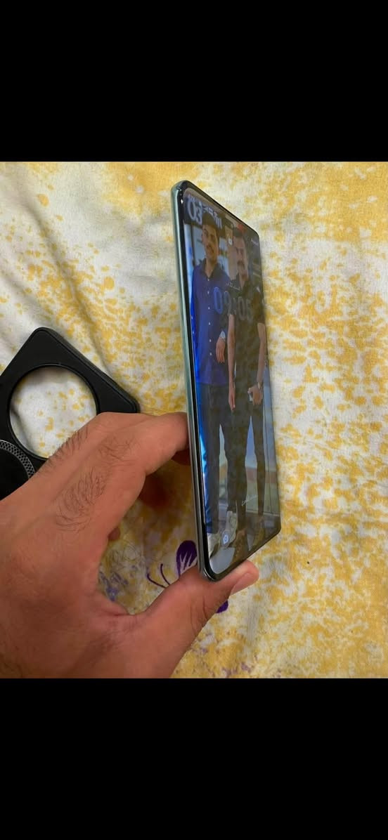 هونر X9c
ذاكرة 256 جهاز نظيف مع الكارتون شاحنة وكيبل اصليات مال شركة السعر 375 متواجد مسانجر و واتساب ***********
