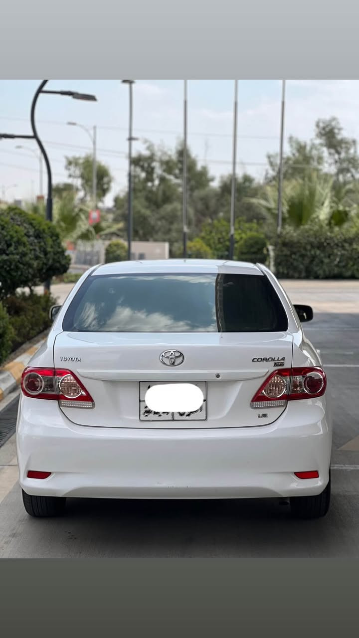کڕۆلا مۆدیل ٢٠١٣ مەکینە بچوک گیر ئۆتۆماتیک گیرو مەکینە نەکراوەتەوە بەشەرت دوکەل سەوت بەشەرت تەقەو رەقی نیە هەموو گیانی بەشەرت سەیارەکە بی بۆیاخ بی سارد بی شوخت چالی هەیە ئەویش بەس لە سۆنەر دەرکەوی دەعامی بۆ دعامی بەشەرت سەیارەکە ١٧٩ هەزار حەقیقی رۆشتوە هەیکەلی زۆۆر جوان تازە ماوەتەوە ناو دەری لۆک لۆکە
***********
