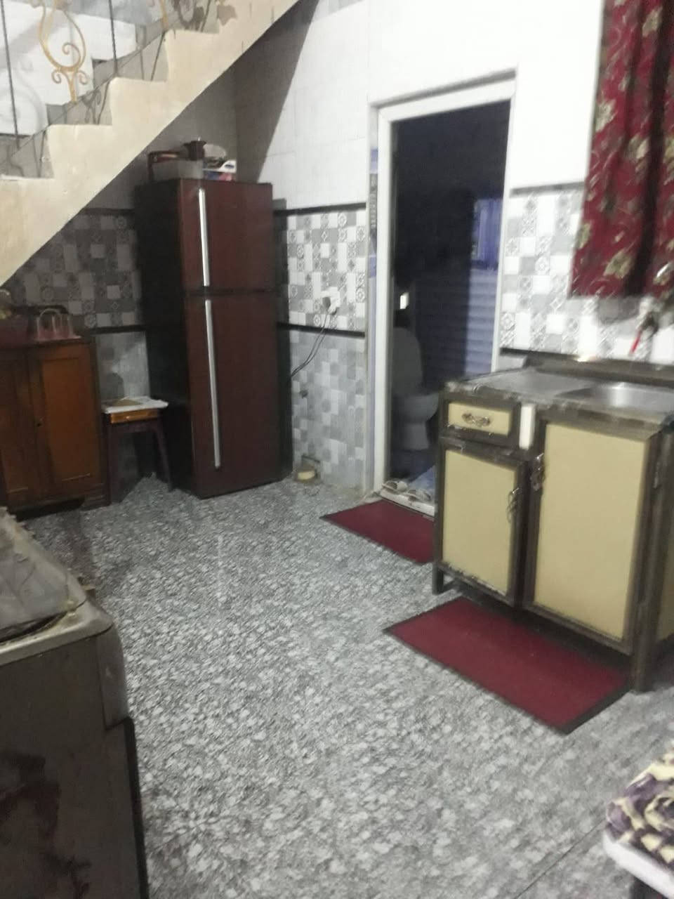 السلام عليكم بيت مساحه 50 زراعي 60 الطابق الثاني ساندويج
السعر 80 

***********
