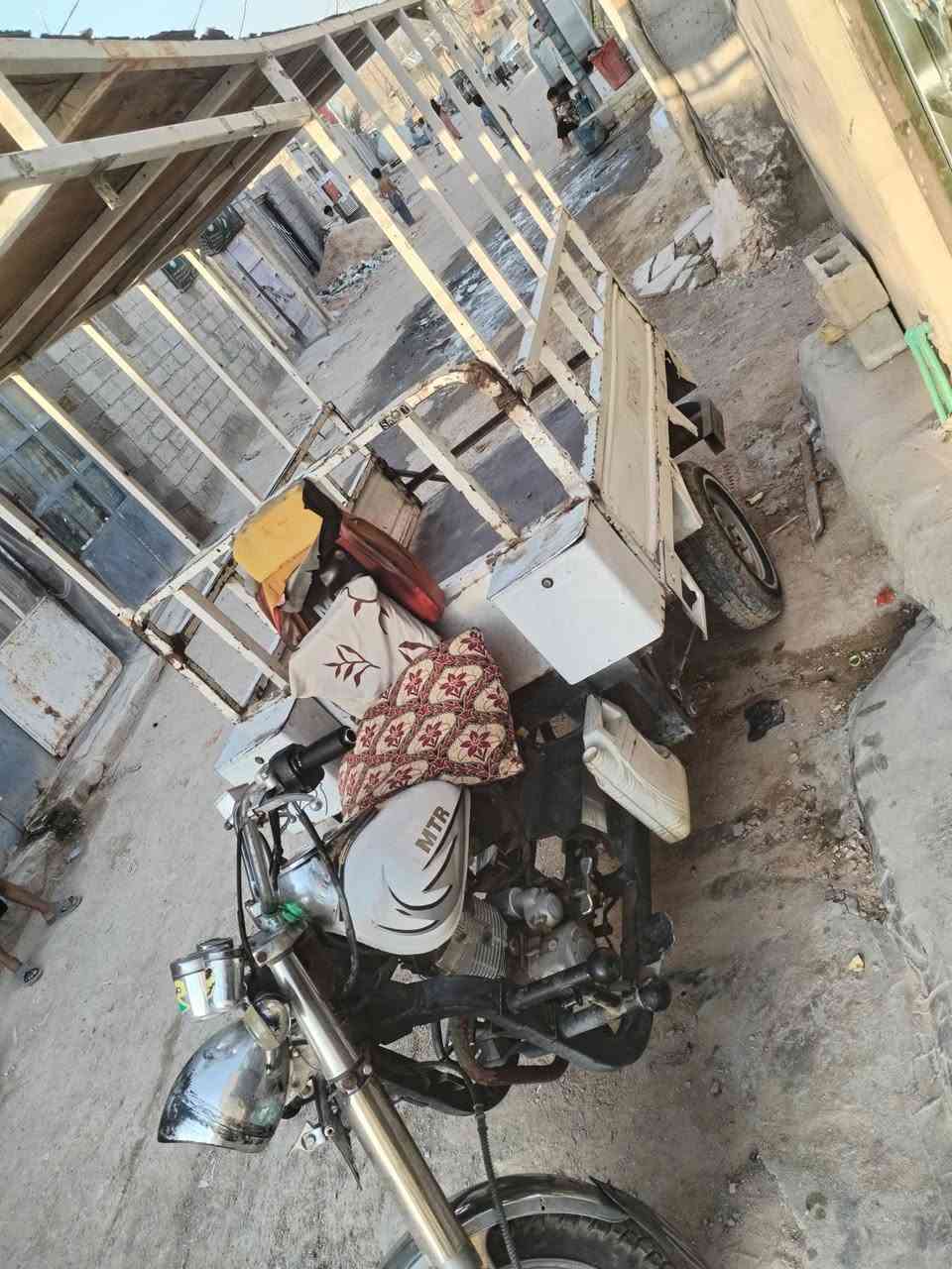 سلام عليكم ستوته للبيع مديل 2010 رقم اسود بدون راعي محجر كامل ركبتها بيه فطر وملحومه الكمان نجف السعر 900وبها مجال ***********/***********
