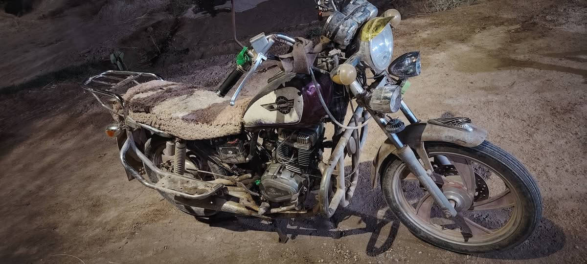 السلام عليك  دراجة جونده صقر للبيع السعر  350وبيه مجال  حگ الجيه واتس... ***********
