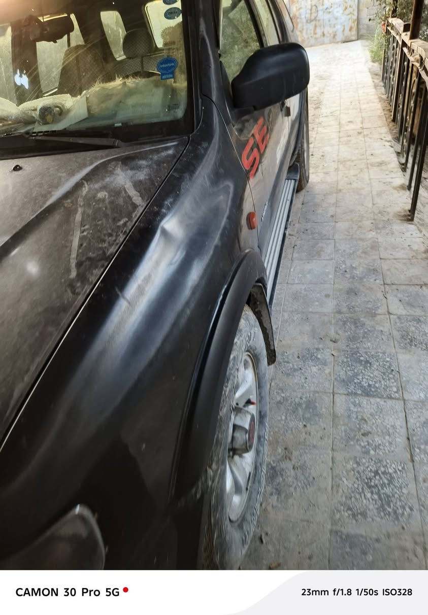 السلام عليكم أوبل مونتيره موديل ٢٠٠٠ محرك سته تدفه تبريد شغال السيارة ابلاديه وارد ياباني  رقم اربيل السياره كامله بس صدرهه نص عمر السعر ٦٥   العنوان بغداد  ***********

نص مكتوب في الصور:
- CAMON 30 Pro 5G
- 23mm f/1.8 1/50s ISO249
- 23mm f/1.8 1/50s ISO328
- 23mm f/1.8 1/50s ISO304
- CAMON 30 Pro 5G 23mm f/1.8 1/33s ISO441