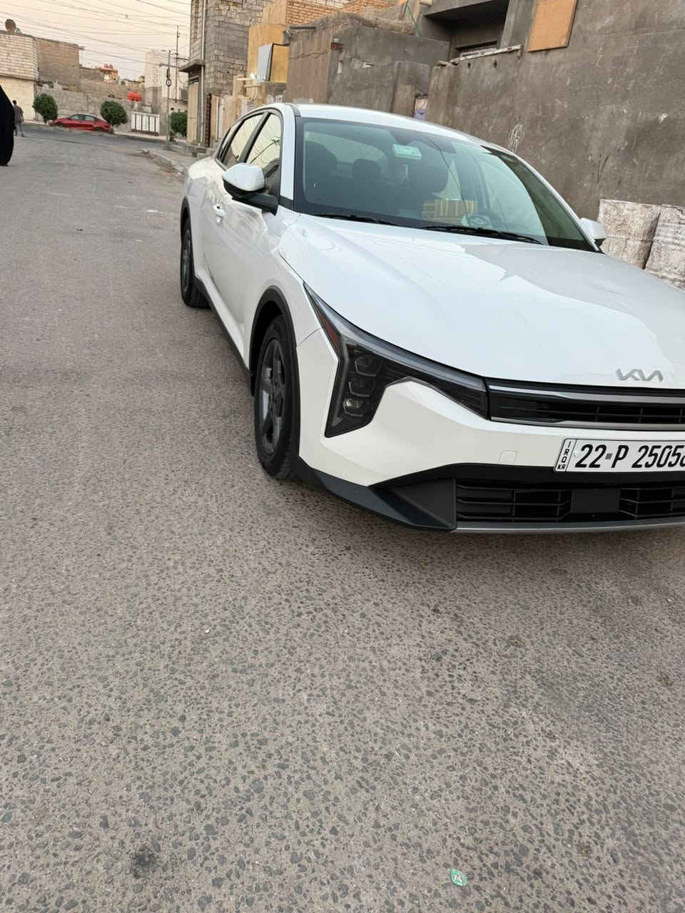 سلام عليكم كيه فور البيع مديل خمسه وعشرين سياره جديده ما ماشيه هواي زيرو عنوان بغداد شعله نص موصفات 170وبيهه مجال مراوس كورلا عادي *********** وتساب
