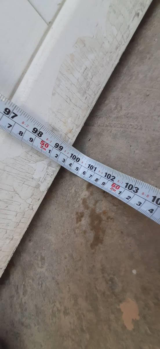جامخانه محل بحاله جيده قياسات موجوده في الصور السعر ٢٠٠٠٠٠ الف للاستفسار ***********
