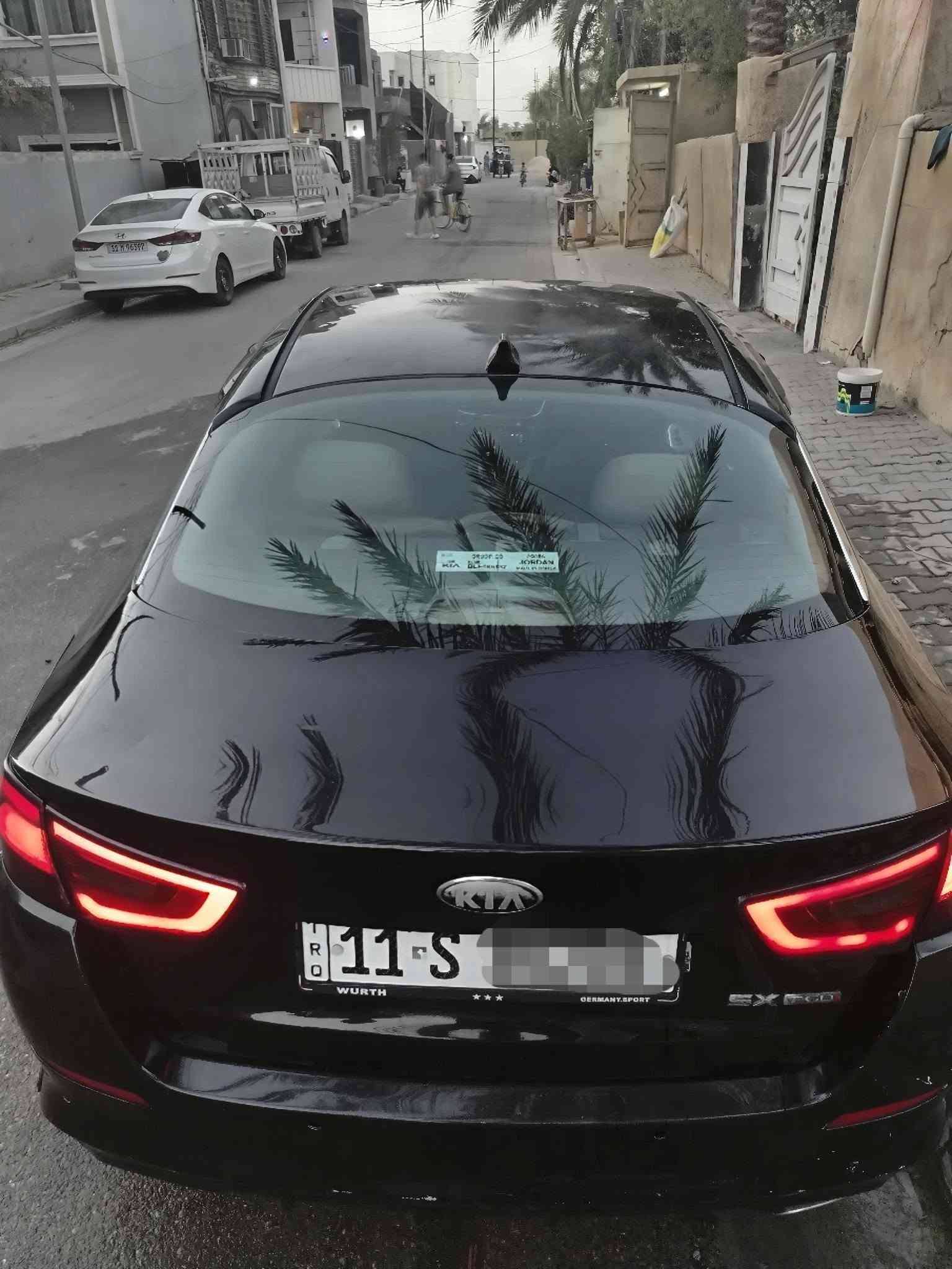 🚘 للبيع كيا أوبتيما 2014 SX
💰 السعر: 88$ وبيها مجال بسيط
📍 الموقع: بغداد – المحمودية
🔹بيع فقط بدون مراوس
🔹 السيارة باسمي، والتحويل ثاني يوم.
🔹 حادثها جاملغ وبنيد، وبيها قطع صبغ للجمالية فقط
🔹 كلشي واضح ومبين بالسونار.
🔹 تبريد ثلج ❄️ قطعتين
🔹 تشغيل بصمة.
🔹 صدر جديد 
🔹 التايرات جديدة
🔹 البطارية جديدة
🔹 منظومة غاز إيطالية، اقتصادية جداً وما بيها صرف؛ تفويلة بـ 12 ألف تمشي تقريباً 400 كم.
📞 للتواصل واتساب: ***********
***********
