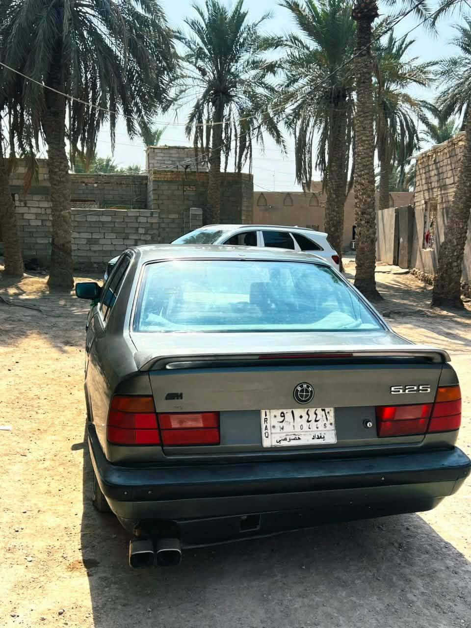 بي ام ٥٢٥ • ١٩٩١ • رقم بغداد