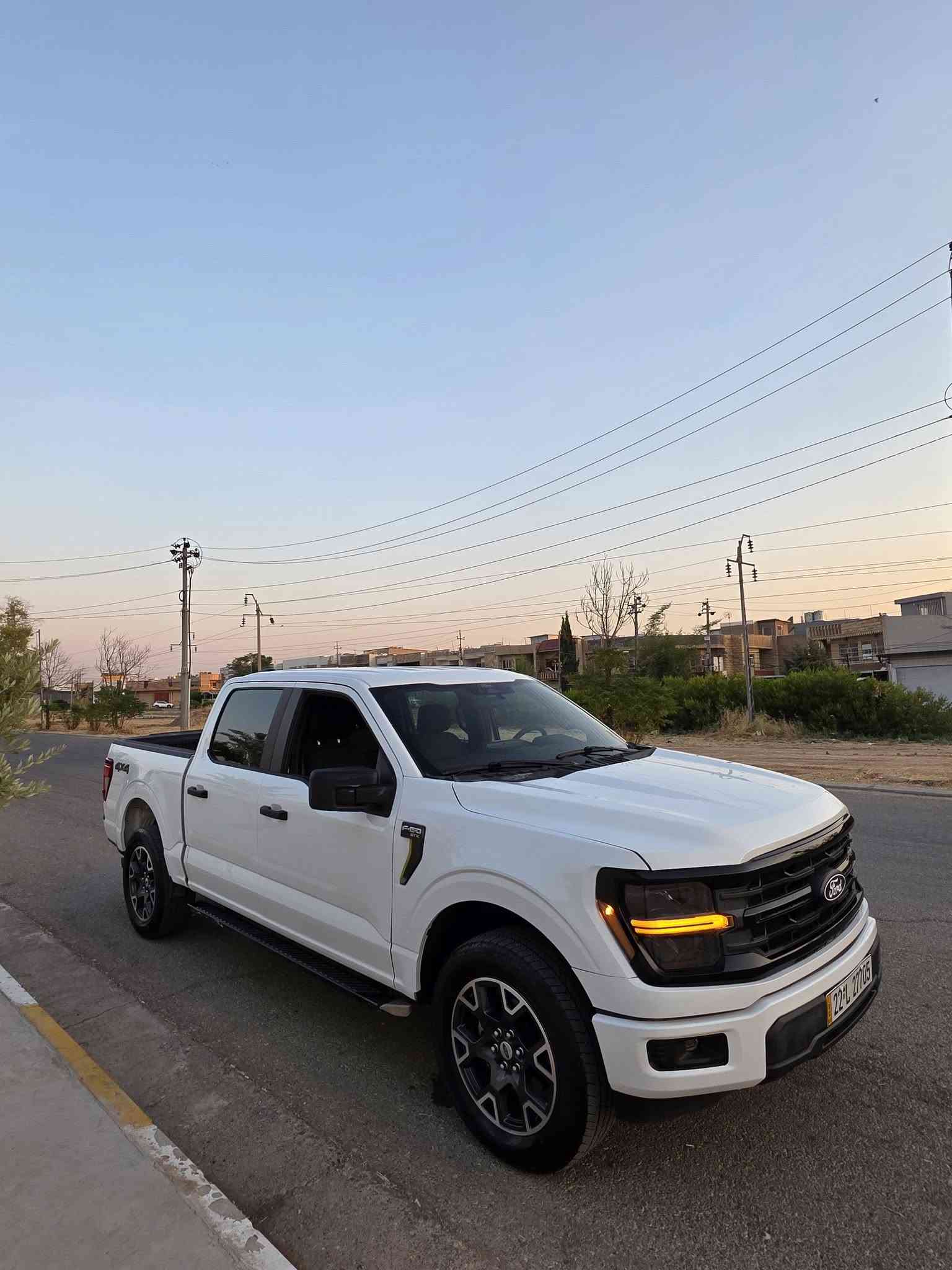 #للبيعf150
2024 stx
V6 2.7 turbo

السعر: 315$$$

ماشيه: 6000 mi
دبل أكسل(4x4)
قفل أكسل
6 سلندر
كير تعليك
كير 10 نمر
٥ مودات قيادة
كيجات دجتل
شاشة جبيرة
٢ مفاتيح
حساسات خلفية
تبريد مركزي
كاميرا خلفية دوارة 
مرايات هيتر
رادار امامي
رادار خلفي
٤ تايرات جديدة
دواسات بانزين&ستوب كهربائي
لايت ليد داخل بودي 
لايتات امامي ليد
باب طويل بودي قصير (المرغوب)

كير و محرك و أكسل حدادية كلة بشرط

صبغ ٢ قطع جاملغ امامي + بونيت

مكان سيارة أربيل
للاستفسار: ***********
فقط بيع بدون مراوس
