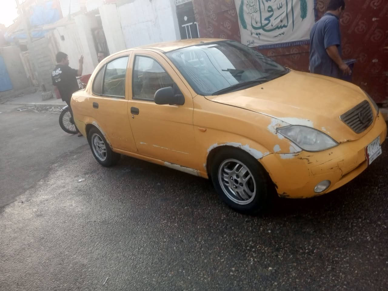 سلام عليكم
طيبه مديل 17 
مكينه كير جاهزات 
بدي نضيف بدون ضربه 
حداديه 60%
سنويه منتهيه من 2022 راعيه موجود 
مكاني البصره حيانيه لسعر 23
***********
