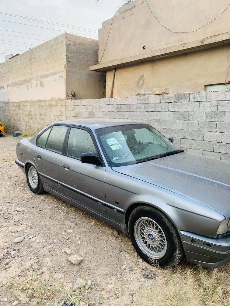 بي ايم 520  كبس موديل 1991 كير عادي رقم كركوك مشروع وطني لحد 28 شرط التحويل  كير و محرك اب شرط سعره 44 ورقه بي مجال
 شراي خابر *********** كركوك, العراق
