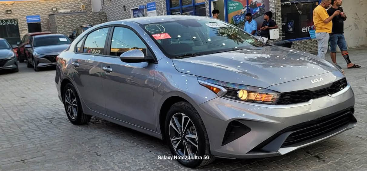 السلام عليكم كيا - فورتي موديل 2023 Kia Forte حره بدون رقم  تترقم جميع المحافظات
ماشيه 35 الف على وضع الشركه 
مكينة 2000 دوش
مثبت السرعة
قيادة ذاتية
تحديد مسار
رادار جانبي
شاشة ابل كار بلي
حساس اطارات
(‏‎انظمة قيادة نورمال - سبورت - سمارت)
حادث كلش خفيف ايرباكات سليمه بوضع الشركه 
🚗 حادث السياره موضح بالصور   🚗
للاستفسار تلفون ***********
✅جامة السائق اوتو 
•فول تحكم ستيرن كامل 4 جهات
✅كاميرا خلفية دوارة
✅رادارات360درجة(امامي جانبي خلفي)تمنع التصادم الامامي والجانبي والخلفي لمساعدة القيادة بأمان 🚦
✅(٣ انظمة قيادة نظام)👇 NORMAL..SPORT.. SMARt)
✅كروز مثبت سرعة ذكي ( التحذير عند مغادرة المسار )
✅شاشة اعطال وحساس 
✅اشايربالمري 
• نظام النقطة العمياء
•مانع انزلاق وانحدار
•مانع تصادم خلفي امامي
• حجر بيئه موجود
توقف ذاتي عند الرجوع
• حساس قياس ضغط الاطارات
سعر 127 مجال بسيط

تلفون ***********

نص مكتوب في الصور:
- 77143094
- 12,957
- Galaxy Note20 Ultra 5G