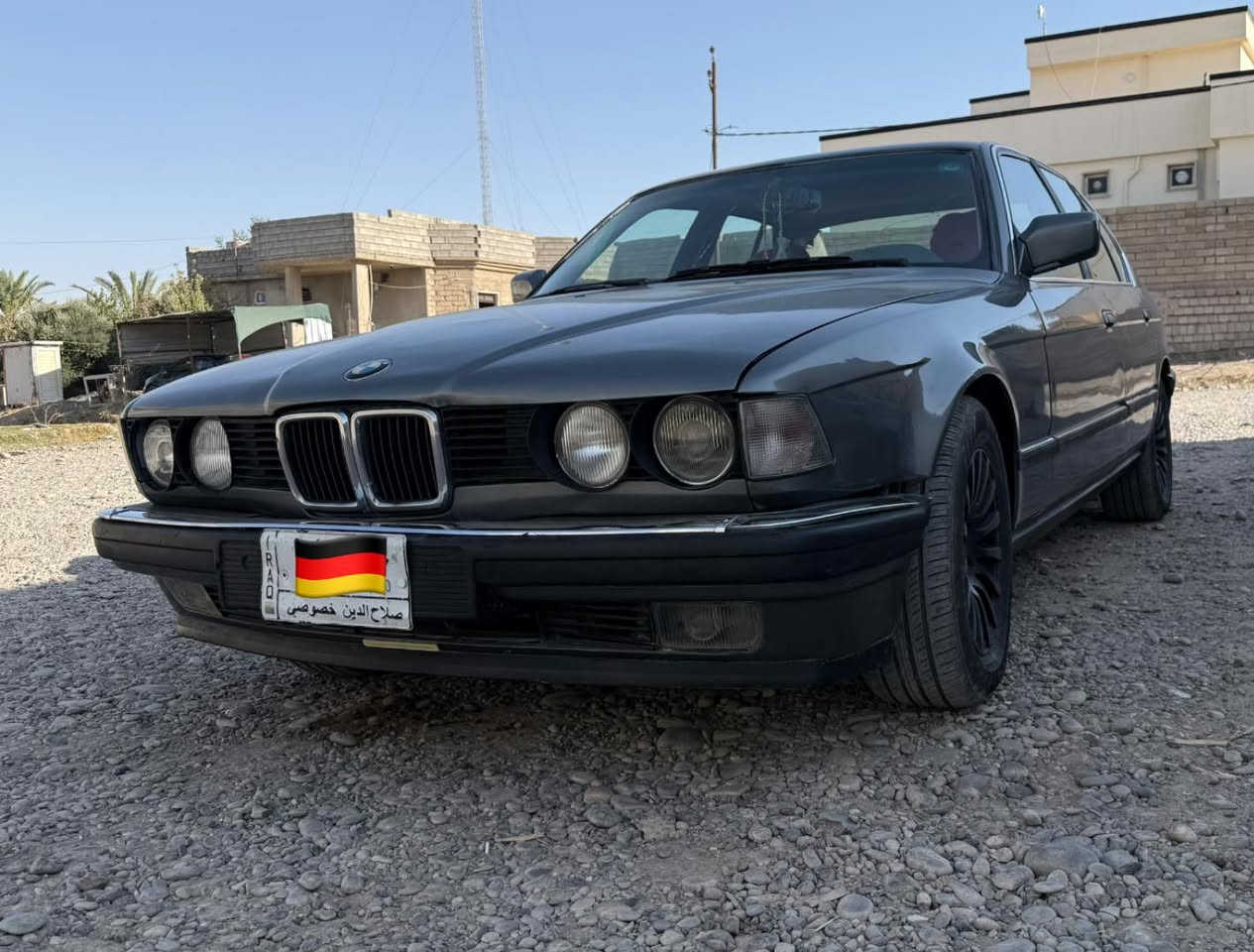 بي ام للبيع 730i كير ومحرك نضيف شرط مسجل مشروع وطني اكشانه تدفئه تخم تايرات تبريد شغال وبارد كير عادي
السعر 45 ورقة
للاستفسار ***********
