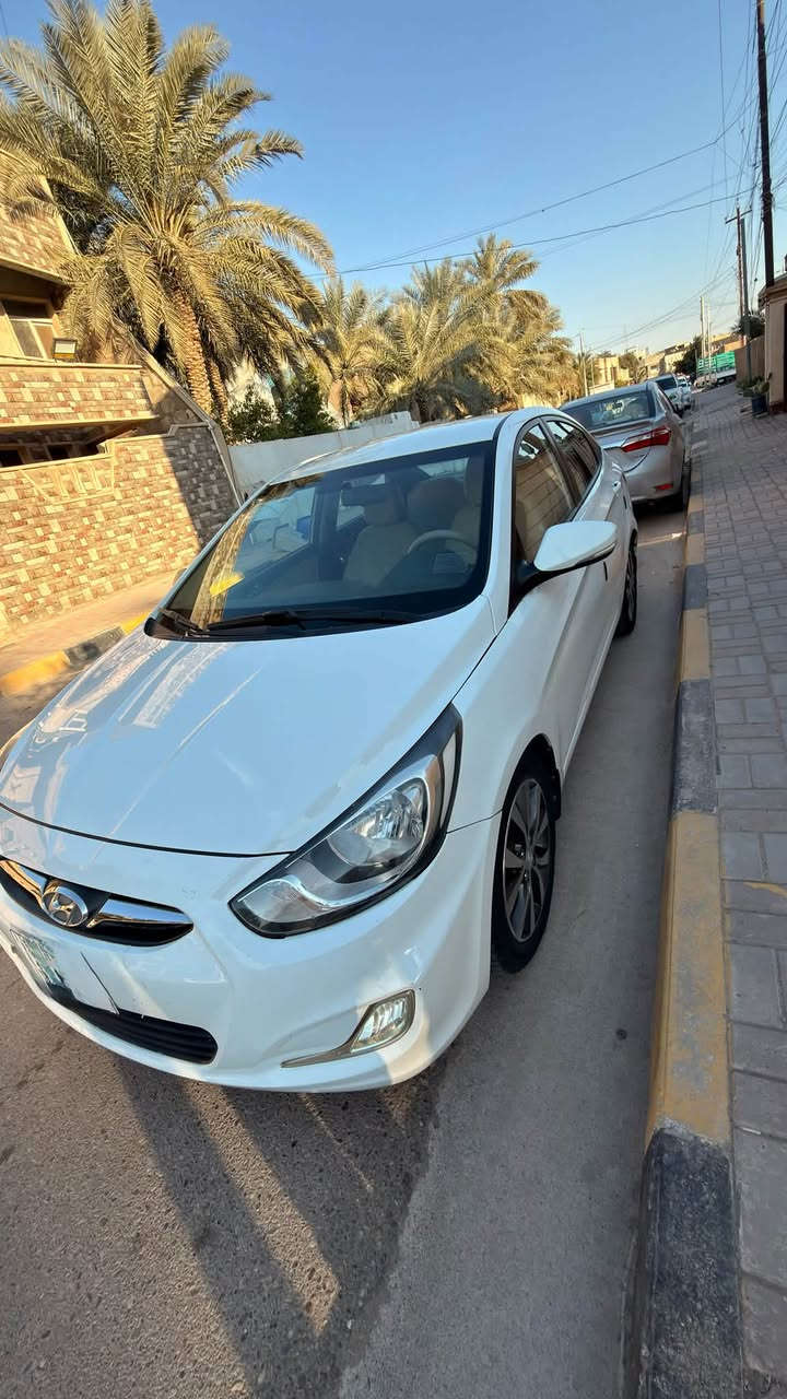 اكسنت 2015 خليجي 1600 دوش  رقم واسط دولي مشروع وطني باسمي  سنويه نافذه قبل ٤  اشهر
بدون حادث قطعه صبغ وحده فقط   والطخه البسيطه البيها مال دراجه سونر موضح 
بدون دواخل كفاله عده قطعه الوحده صبغ 
مكينه كير تبريد حداديه صدر كفاله واجدد من الكفاله 

سياره ماشيه 81 الف Km جديده زيرو مال بيت بشرط جداده  شاشه  اندرويد 

سياره مكانها كوت مركز مدينه سعر 107  شي بسيط  سياره لا تقارنها بلراكضه جديده شركه 

***********
كوت مركز مدينة 107 بيها شي بسيط  

ملاحضه:: ادامة عامه بلكات فيول بم ماء زيتي راديترات جدد  تخم تاير ايضآ  وحمام وصور والنضافه سولف. 
وشراي يدلل
