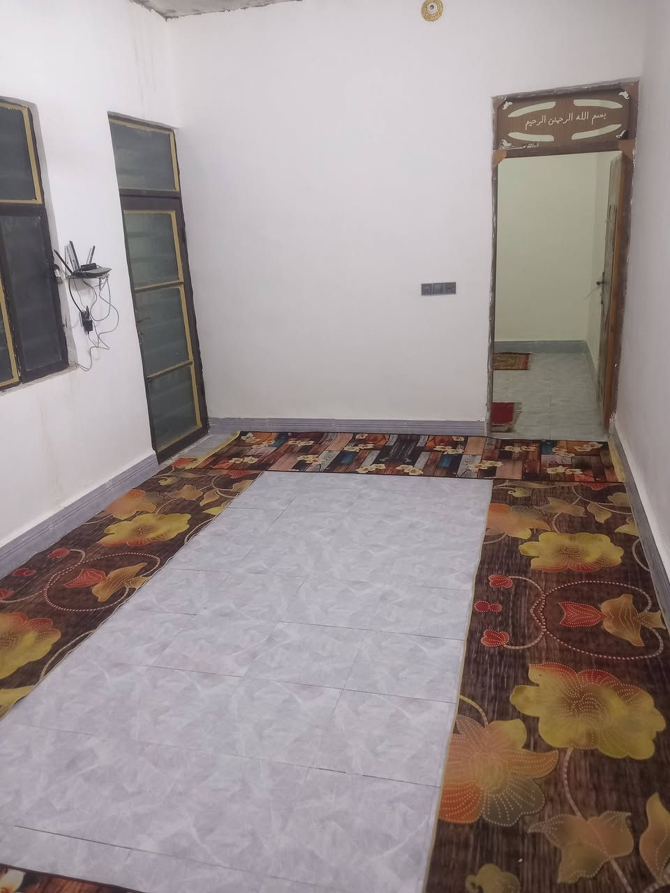 سلام عليكم بيت للبيع المساحه 100 متر زراعي مكانه نجف شارع كربلاء عمود 134 طريق ياعلي مشمول بالتطويب بقرار 320 البيت يبعد عن شارع كربله 300 متر كافة الخدمات تبليط مولد وطني كافة الخدمات بيت نضيف بس الاستقبال ماكامل البيت بناء بلوك عكاده فرمستون الارضيه بورسلين السعر 14 بي مجال رقم الهاتف ***********
