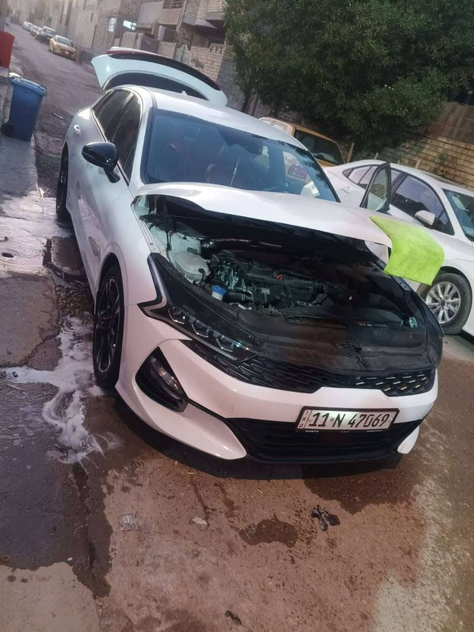 🔹ألسلام عليكم🔹🚗 🚗
كيا K5 2023 ' وارد امريكي رقم بغداد انكليزي السياره بيها طخه بل جأملغ الخلفي موضحه بل صور وبيها ضربه بلبونيد معمره على گدها 

🔸 المواصفات🔸

🔹المقاعد جلد تدفئه وتبريد وتحكمات

🔹 بصمه تشغيل عن بعد

🔹شاحن لاسلكي

🔹المحرك  GDI توربو 1.6

🔹180 حصان 264 عزم الدوران

🔹الگير 8 سرعات DCT دبل كلج

🔹 دفع أمامي FWD

🔹تحكمات وتدفئه سترين

🔹 شاشه 12.3 أنج + شاشه دشبول 12.3 أنج

🔹12 سماعة 

🔹خزن ميموري للسائق

🔹رادار أمامي + مثبت سرعه 

🔹كاميرات 360 درجه 

🔹لدات أماميه متكيفه + داي لايت 

🔹وياله حجم 18 

السياره فول مواصفات عدا الفتحه سياره نضيفه وجاهزة 

💸السعر 170 

📍 بغداد - رئاسة العبيدي 

📲*********** واتساب 

📲*********** أتصال
