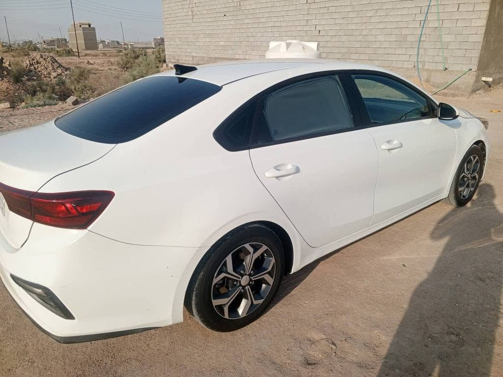 سلام عليكم للبيع كيه فورتي موديل 20 مكفوله من الضربه والصبغ والفتح والتبديل تقرير غرق مكينه 2000دوش كير at رقم بصره حره تحويل مباشر السعر 125وبيها مجال العنوان البصره التنومه لتواصل على الرقم *********** البصرة, العراق
