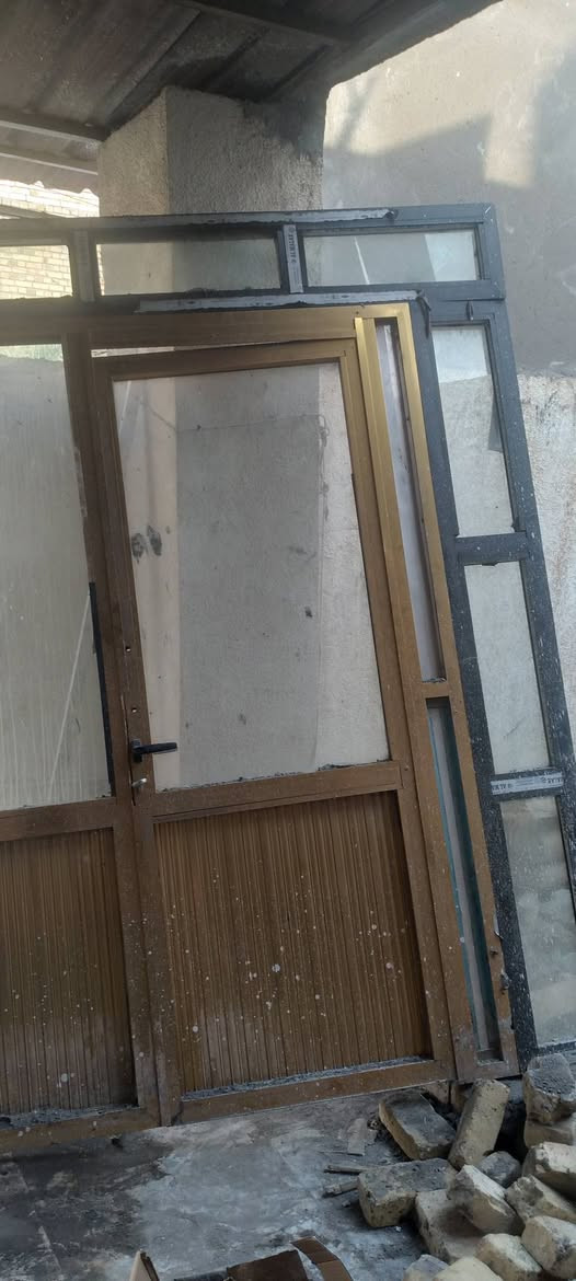 باب حديد ثقيل • جديد • باب المنيوم