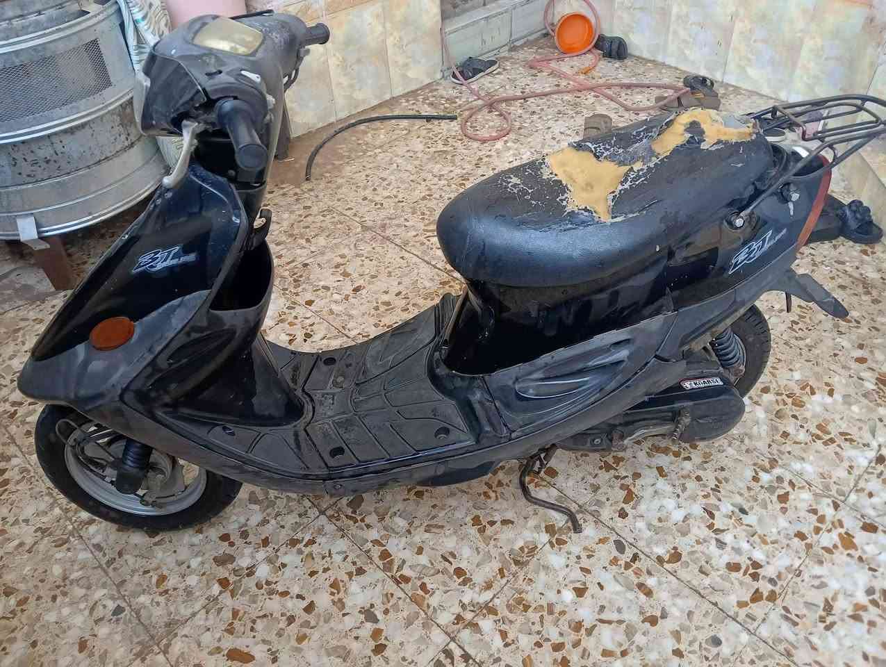 السلام عليكم..
دراجه بيجي للبيع 
مفتوحه 
تشتغل هندر فقط 
كفرات بلادي 
دراجه نضيفه عوزهه نواقص بسيطه 
سعر 350 
للاستفسار رقم ***********
والكشن سالفته بسيطة ب5 الاف الجلدة
