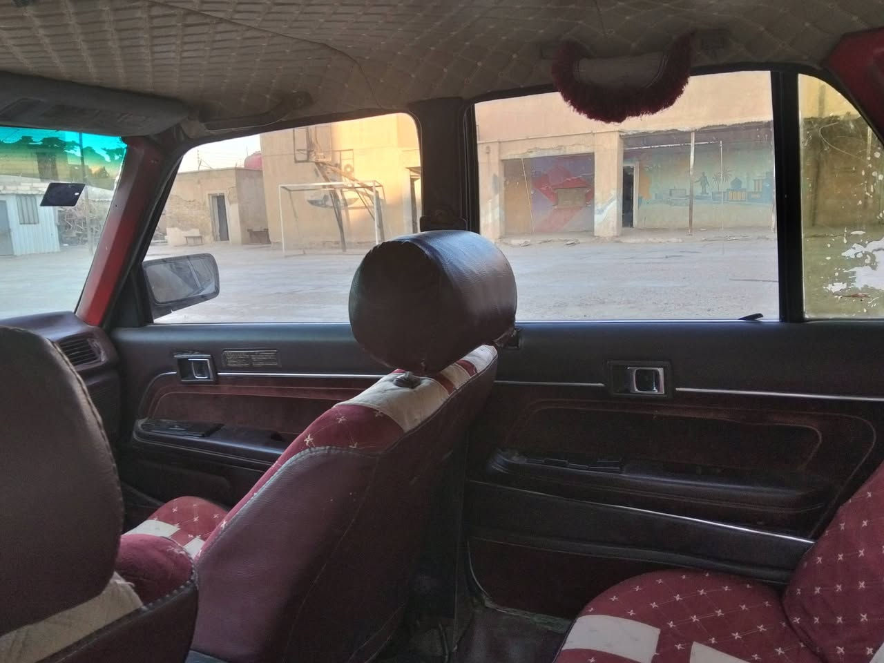 سلام عليكم كروسيده محرك وكير وانجي سياره كفاله من الحادث مابيهه قطره معجون تبريد ماشاءالله ثلج ماتذب عليهه ايشي كامله رقم نكليزي هزتهه بعدهه مامخلصه  شرط تحويل ثاني يوم  السعر 35وبيها شي بسيط مكان السياره بصره ابي الخصيب  ***********
