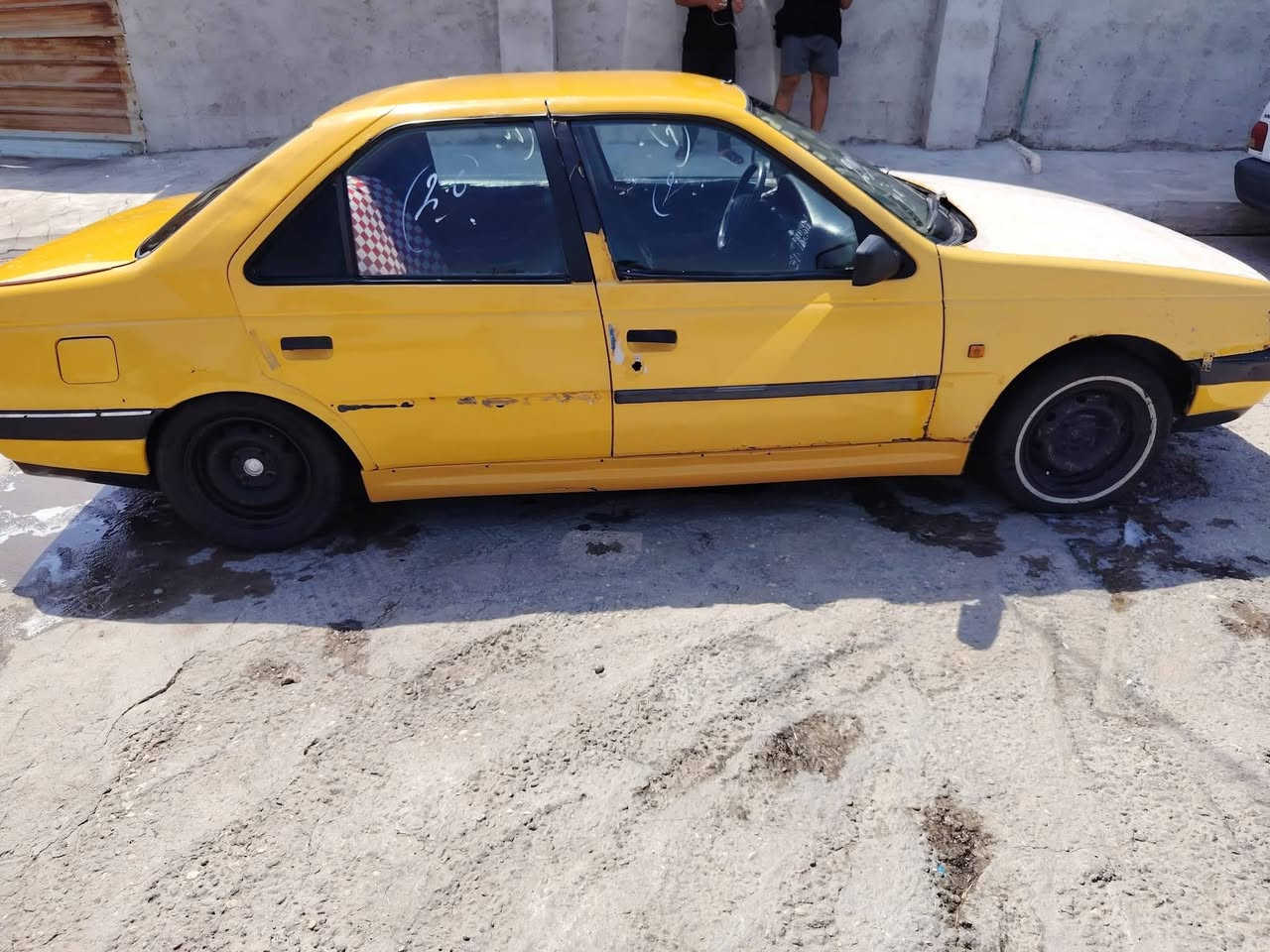 سلام عليكم بيجو 405البيع مديل 10مكينه وكير حويه حدديه جديد كرهبيات كاله شغاله رقم بابل راعيه كابال سعر 10نتصل واني خادم  وتساب ***********
